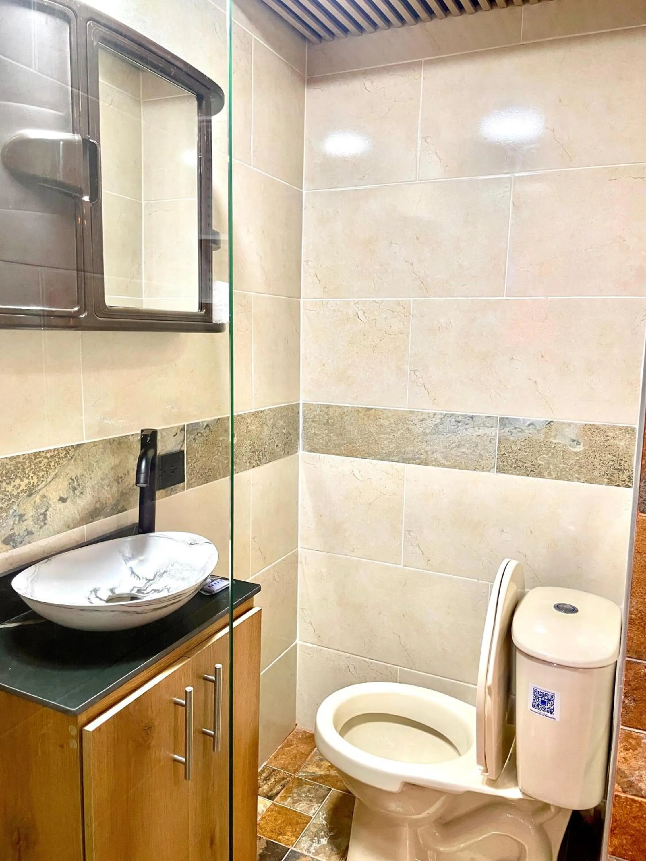 Toilet in Hotel Torre Primavera