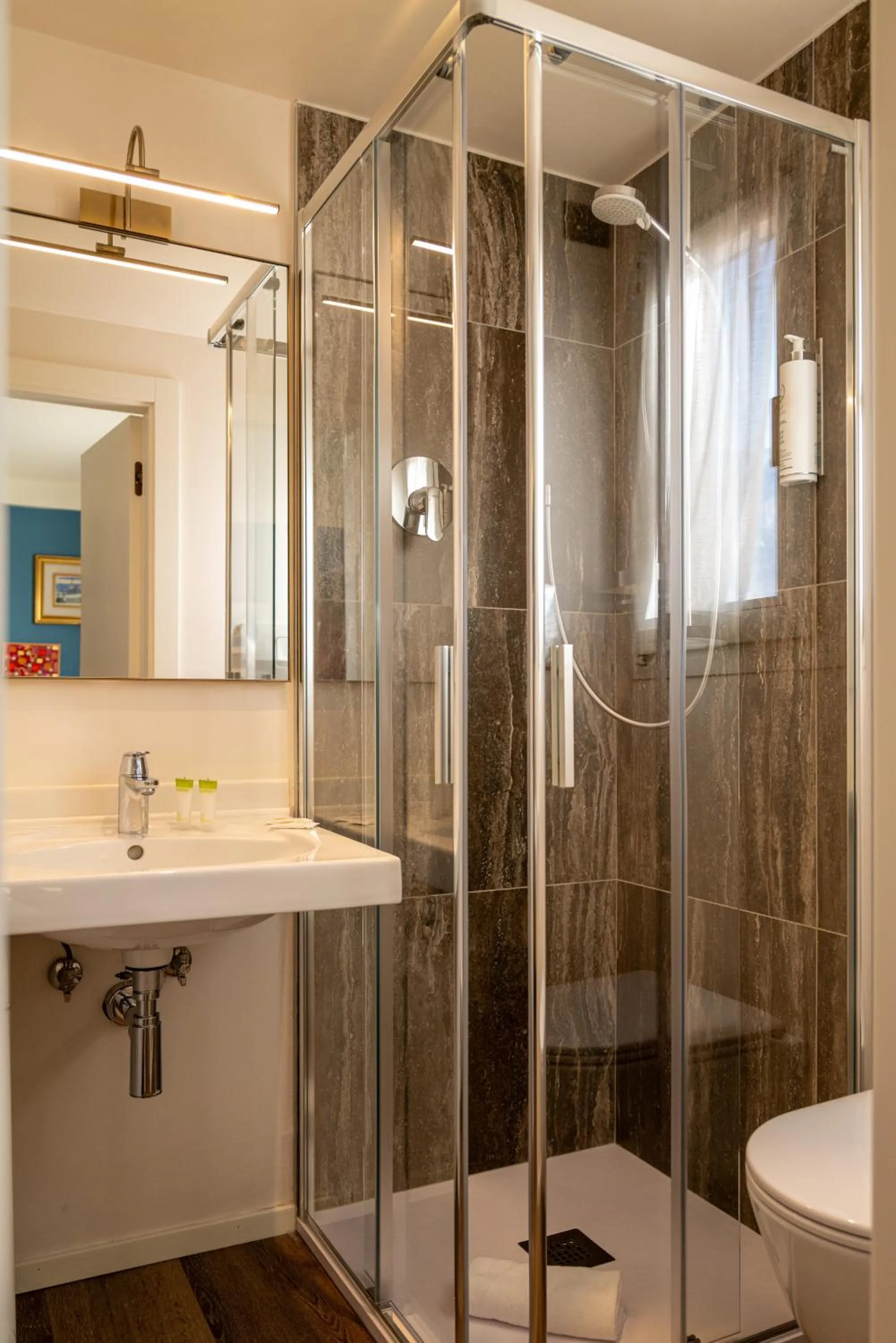 Shower in Hotel Rovereto