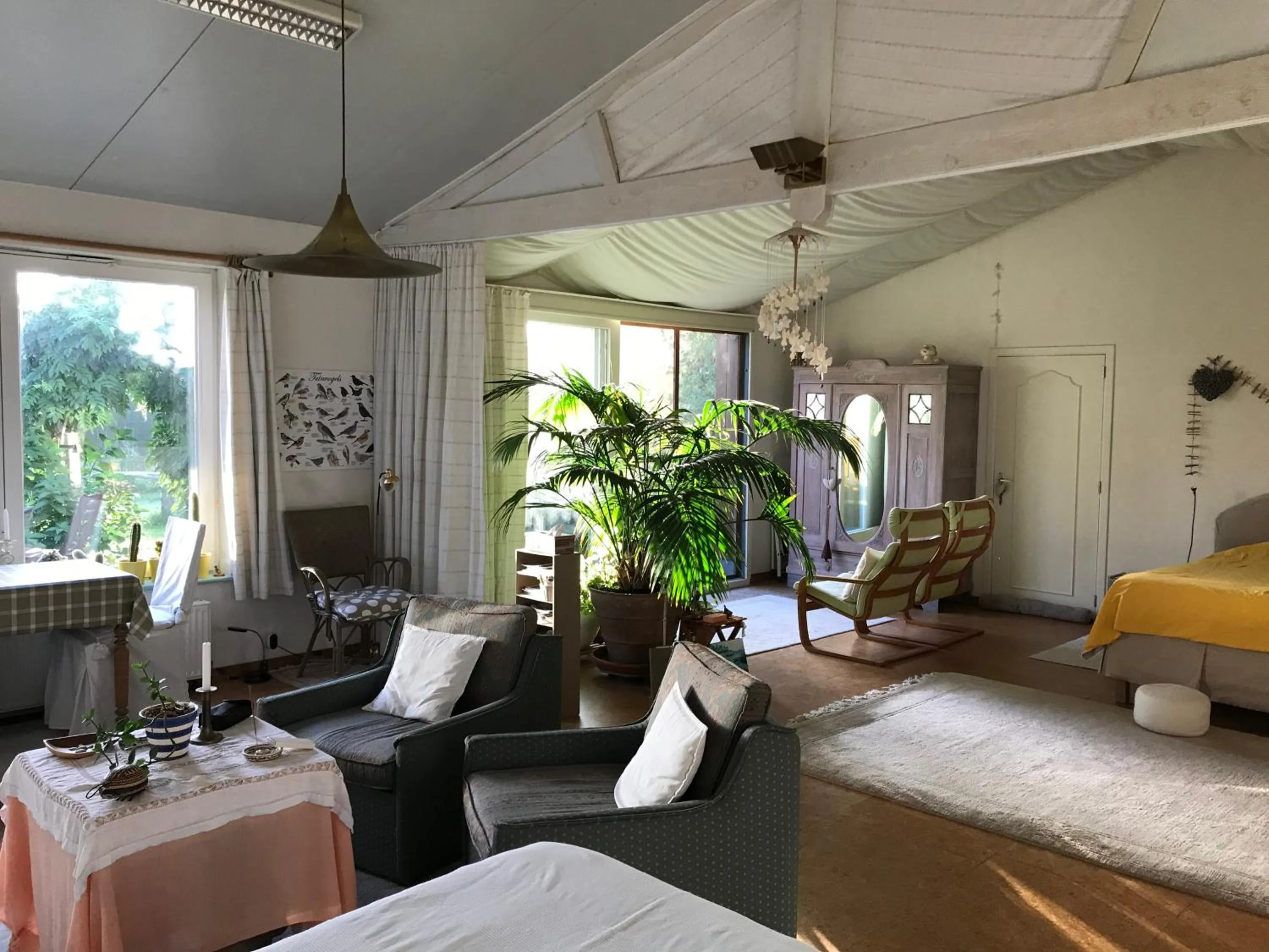 Photo of the whole room, Bed in B&B Koornemoezen