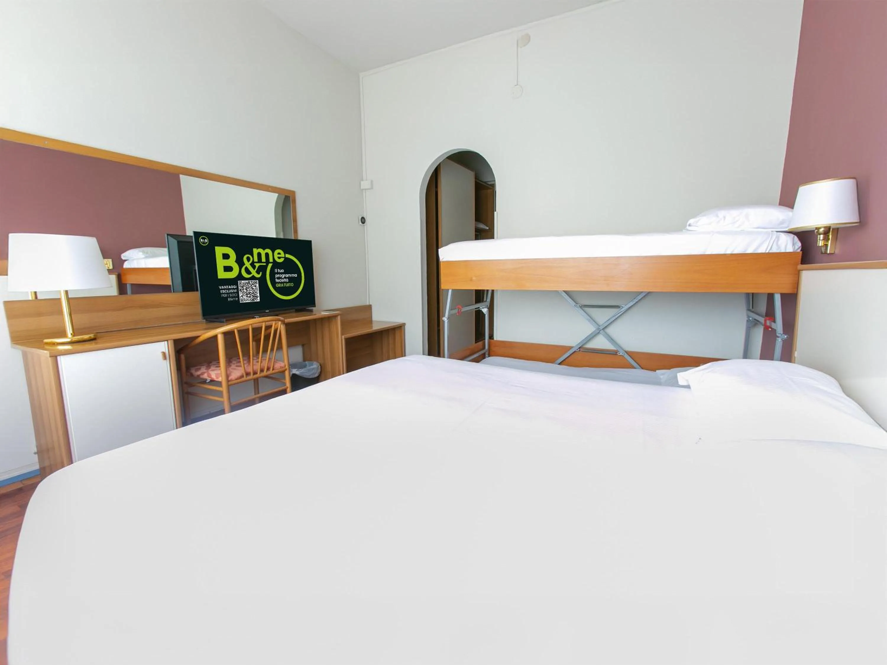 Photo of the whole room, Bed in B&B HOTEL Riviera Celle Ligure