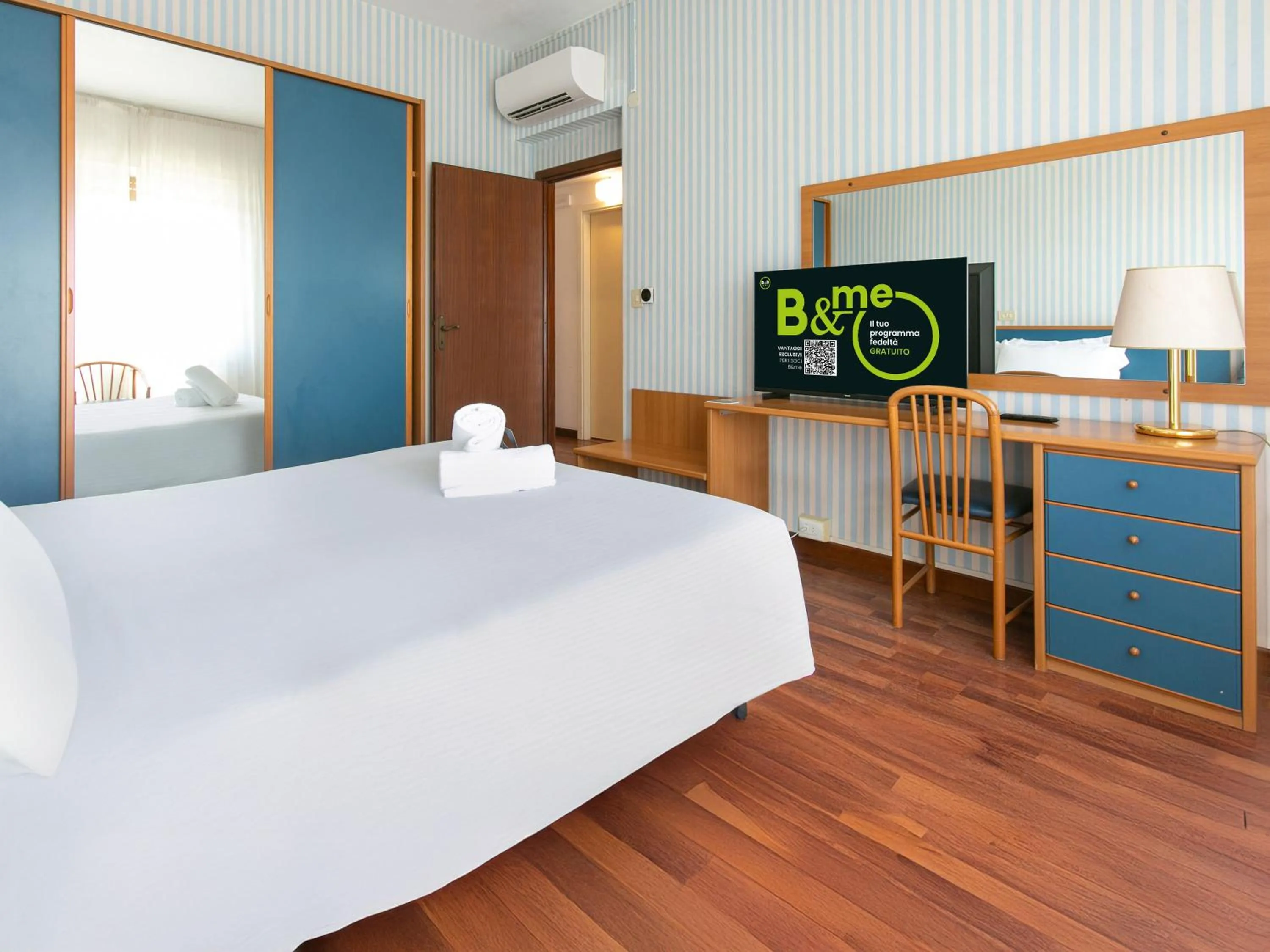 Bedroom, Bed in B&B HOTEL Riviera Celle Ligure