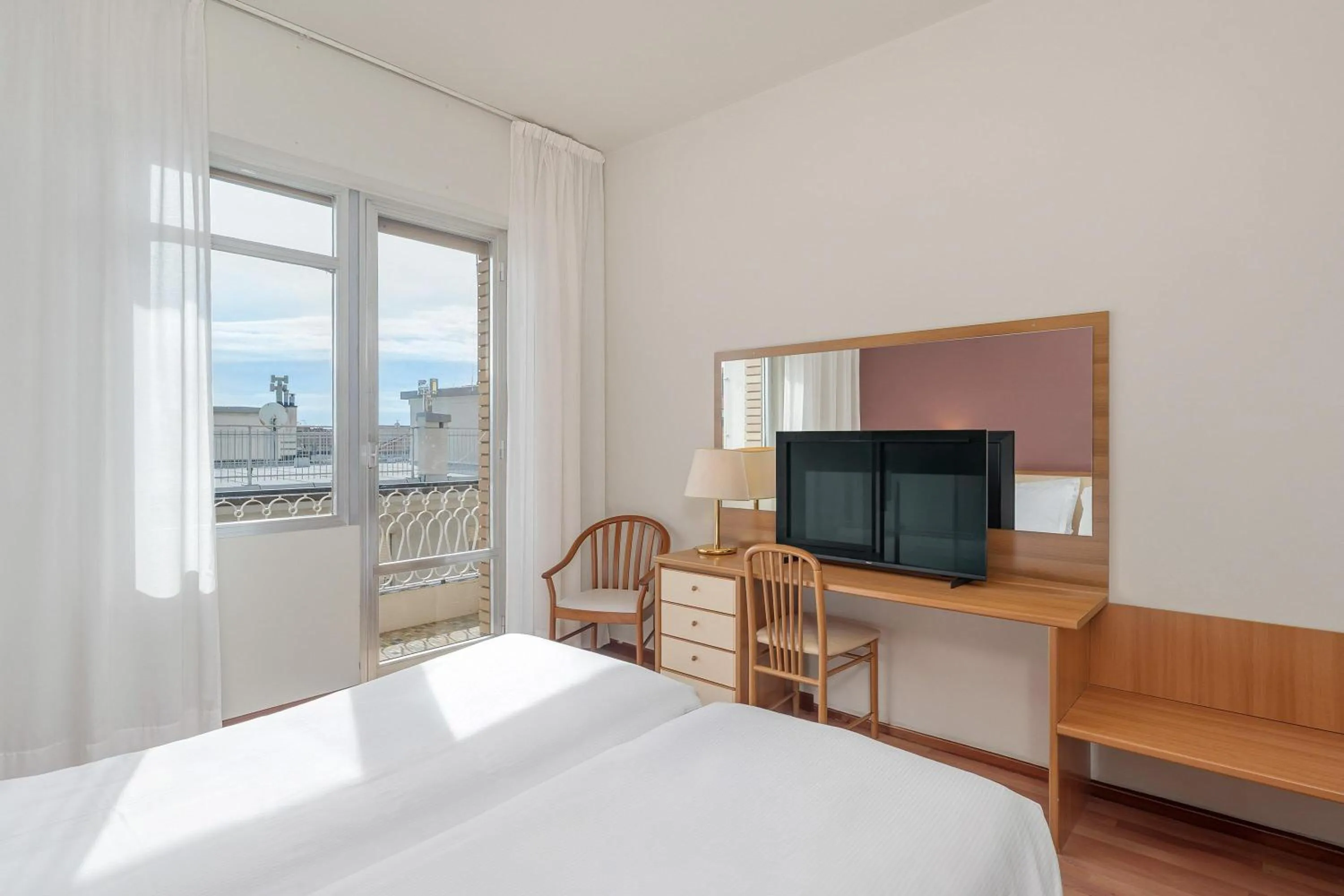 Photo of the whole room, Bed in B&B HOTEL Riviera Celle Ligure