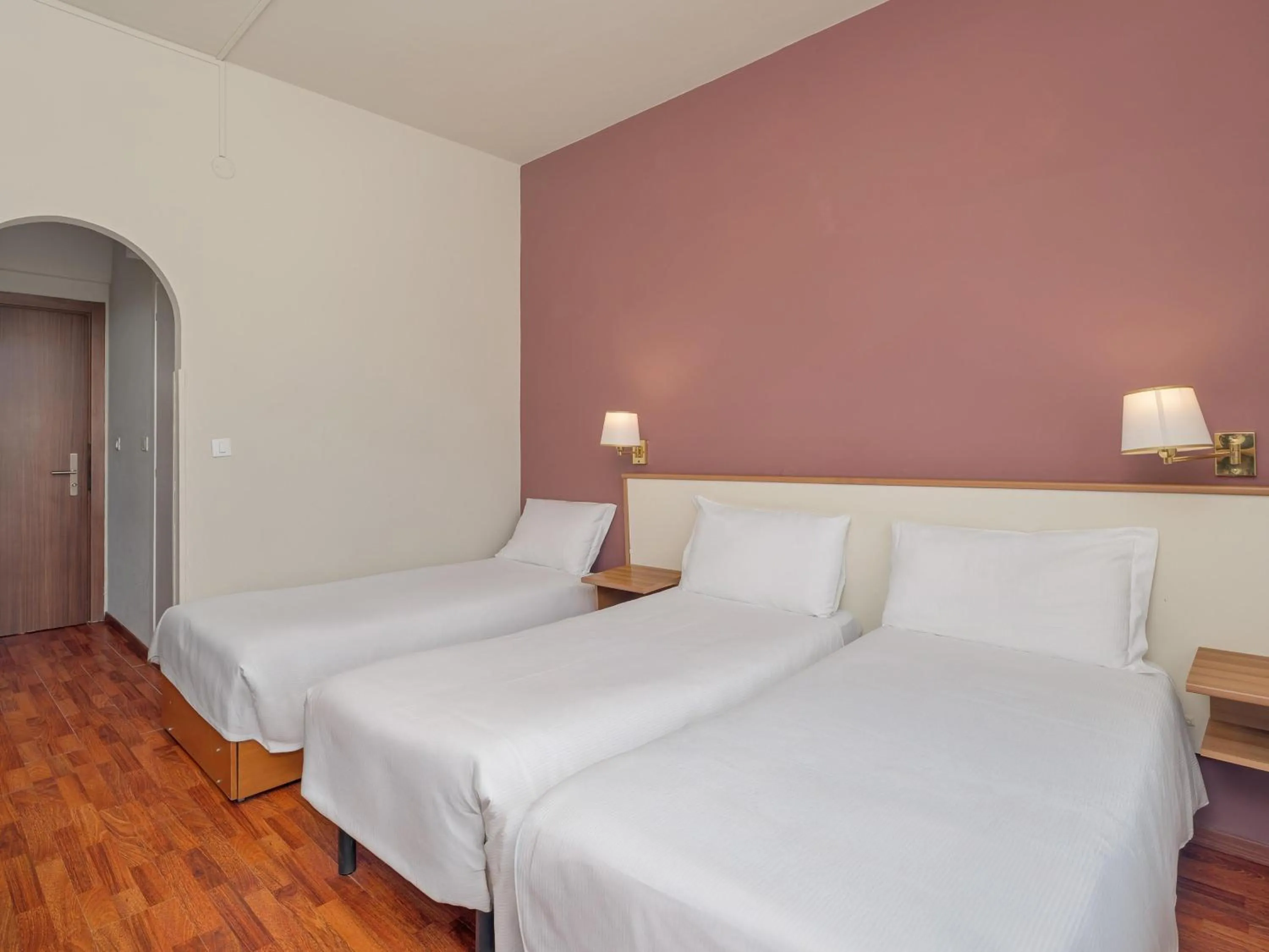 Photo of the whole room, Bed in B&B HOTEL Riviera Celle Ligure