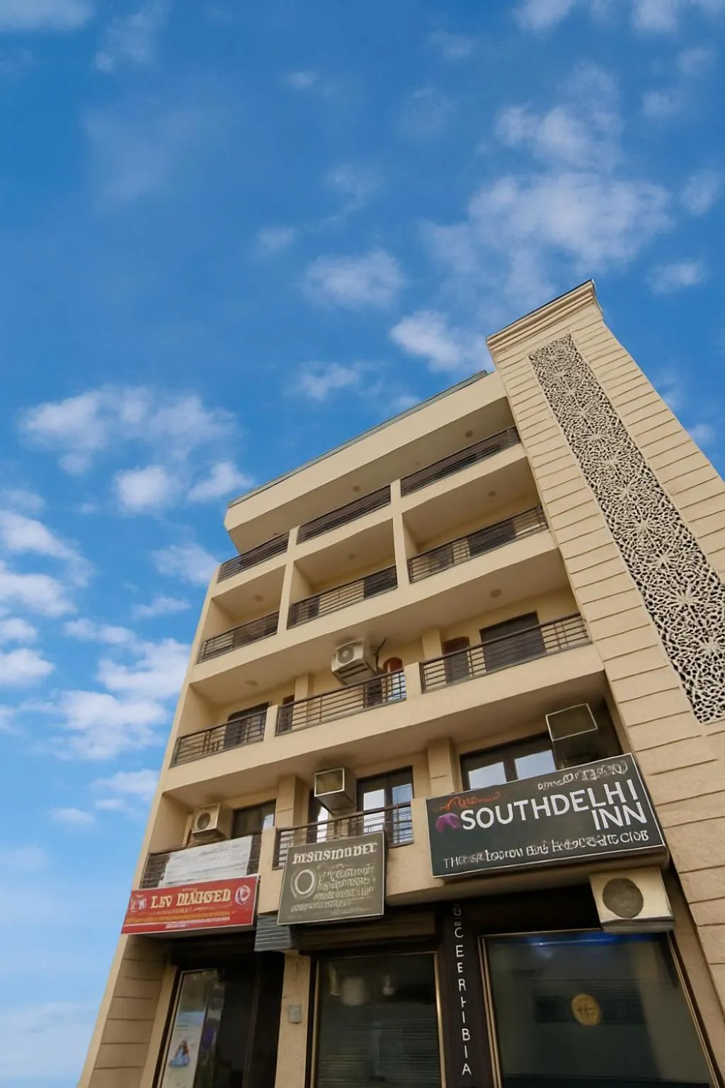 Property building in Hotel South Delhi Inn Just 10 Minute Away Form Nizamuddin Railway Station