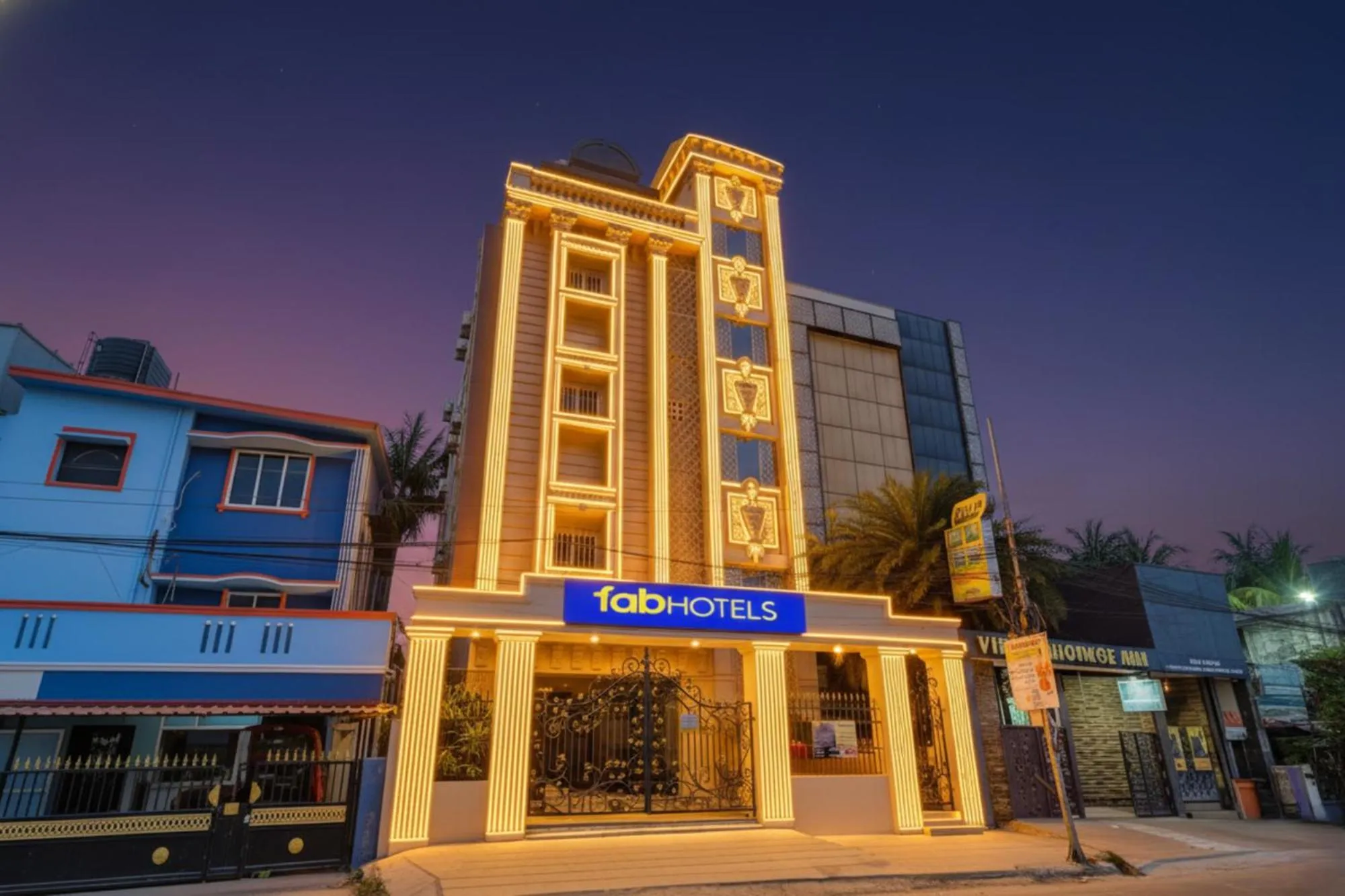 Property building in FabHotel Vijaylakshmi Stay Inn