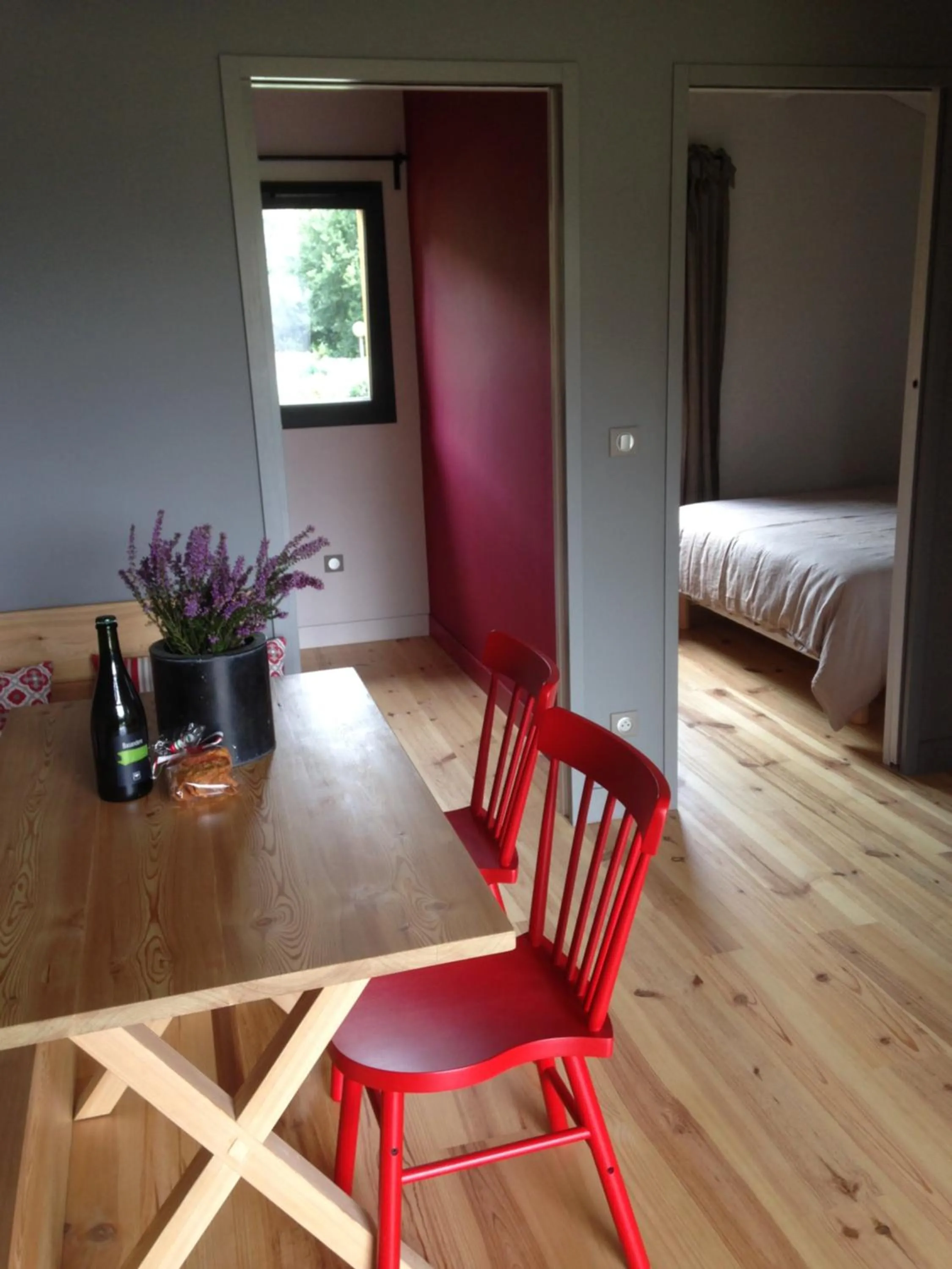Dining area, Bed in Narbaitz Vacances