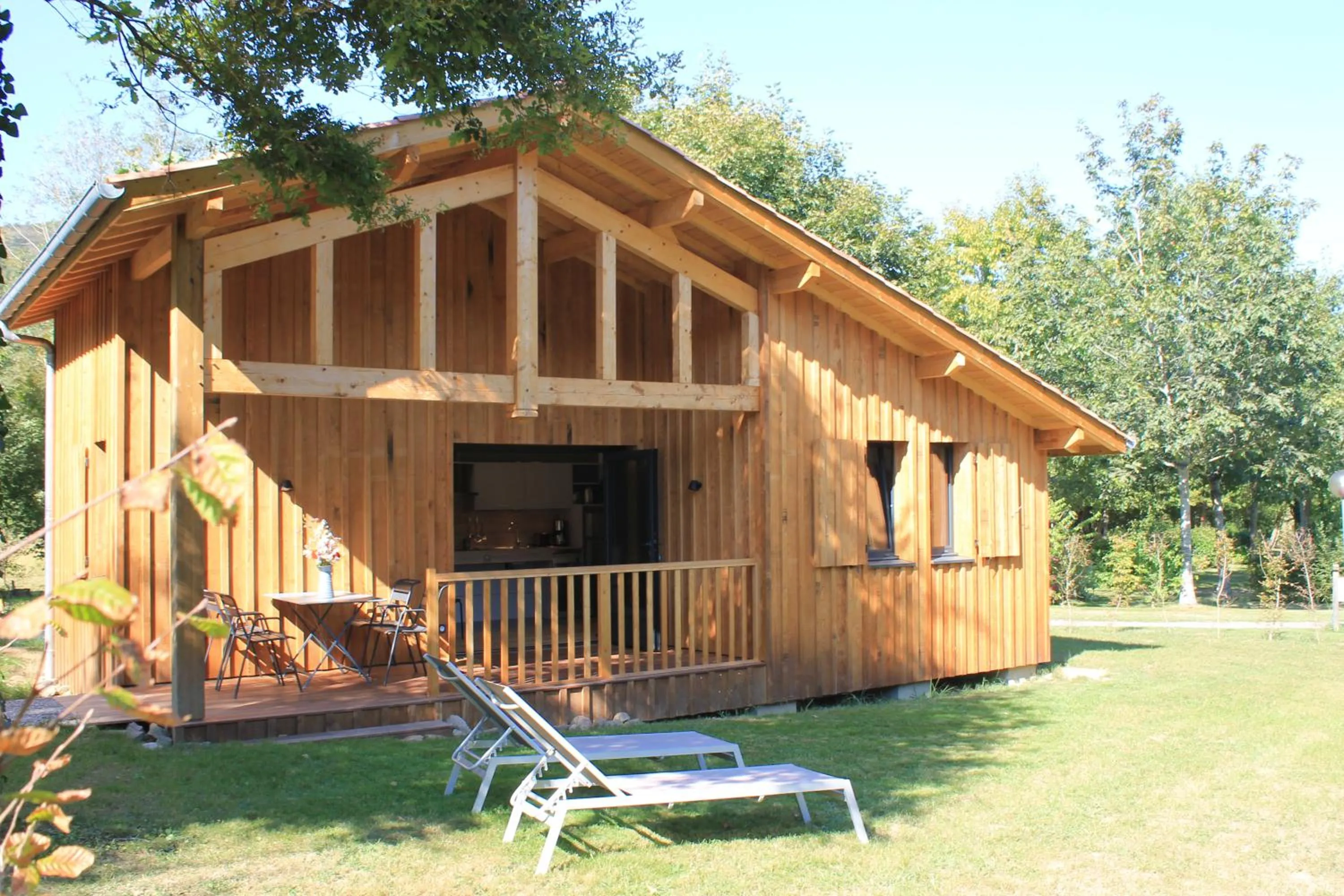 Facade/entrance in Narbaitz Vacances