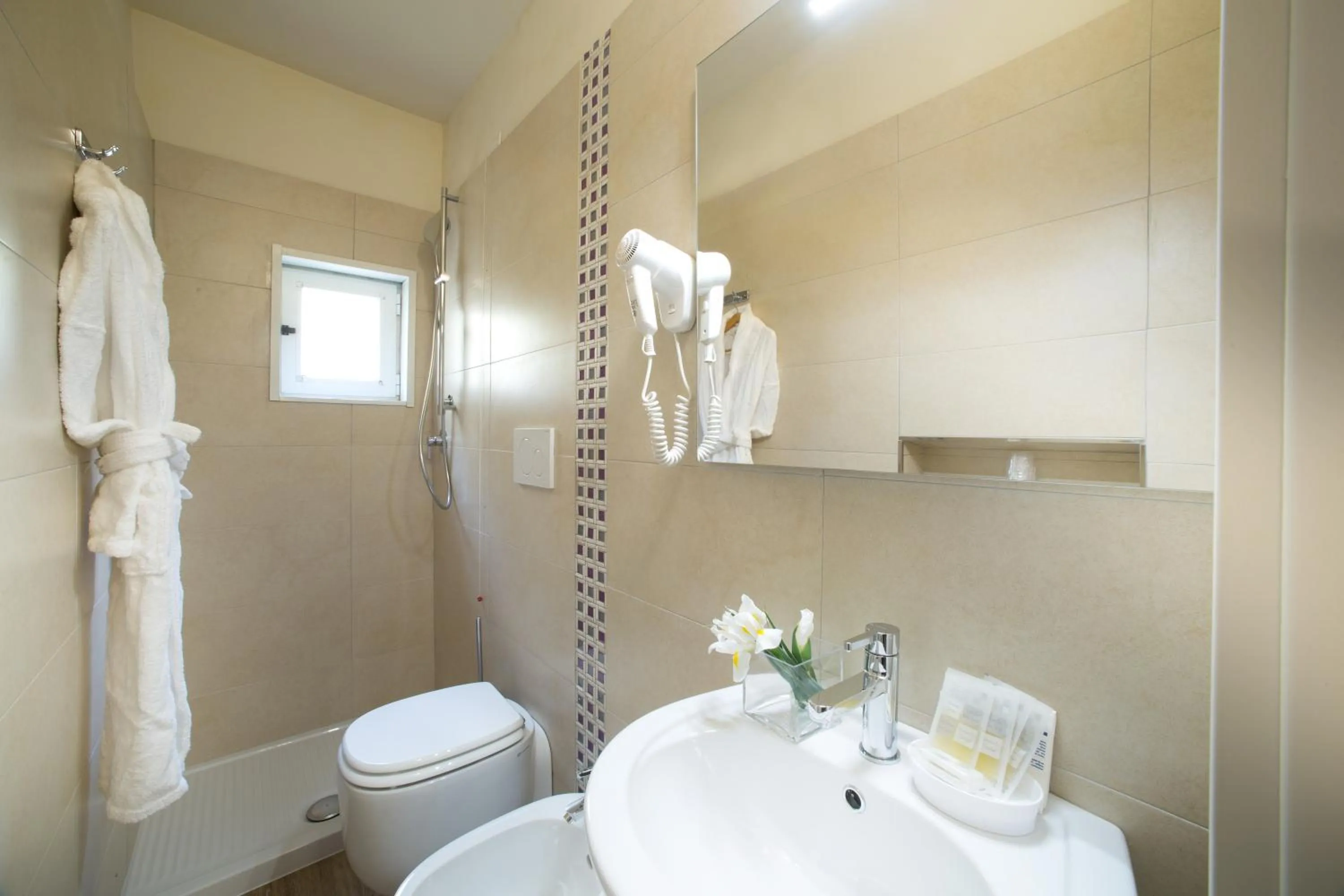 Bathroom in Hotel Montreal