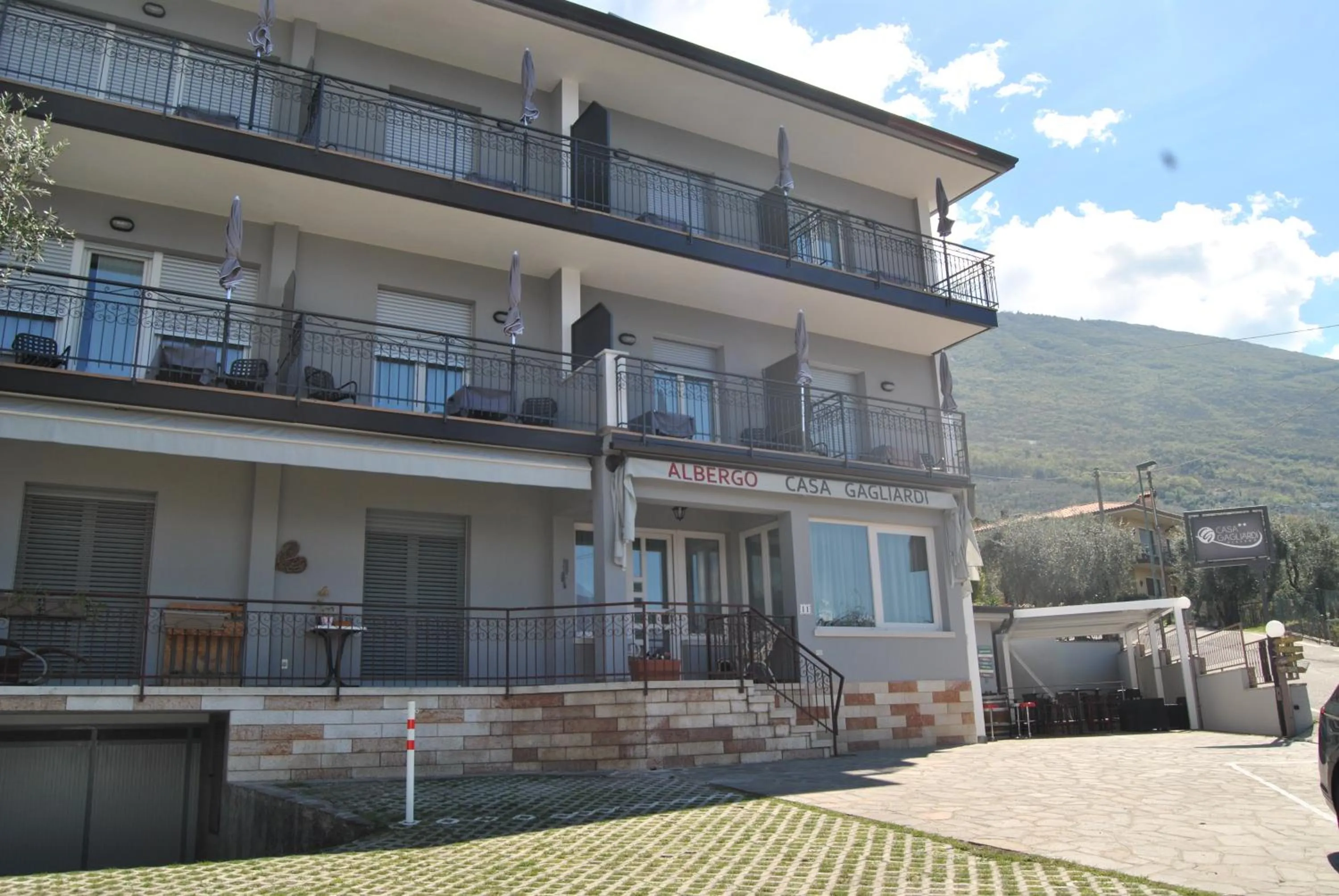 Property building in Hotel Casa Gagliardi