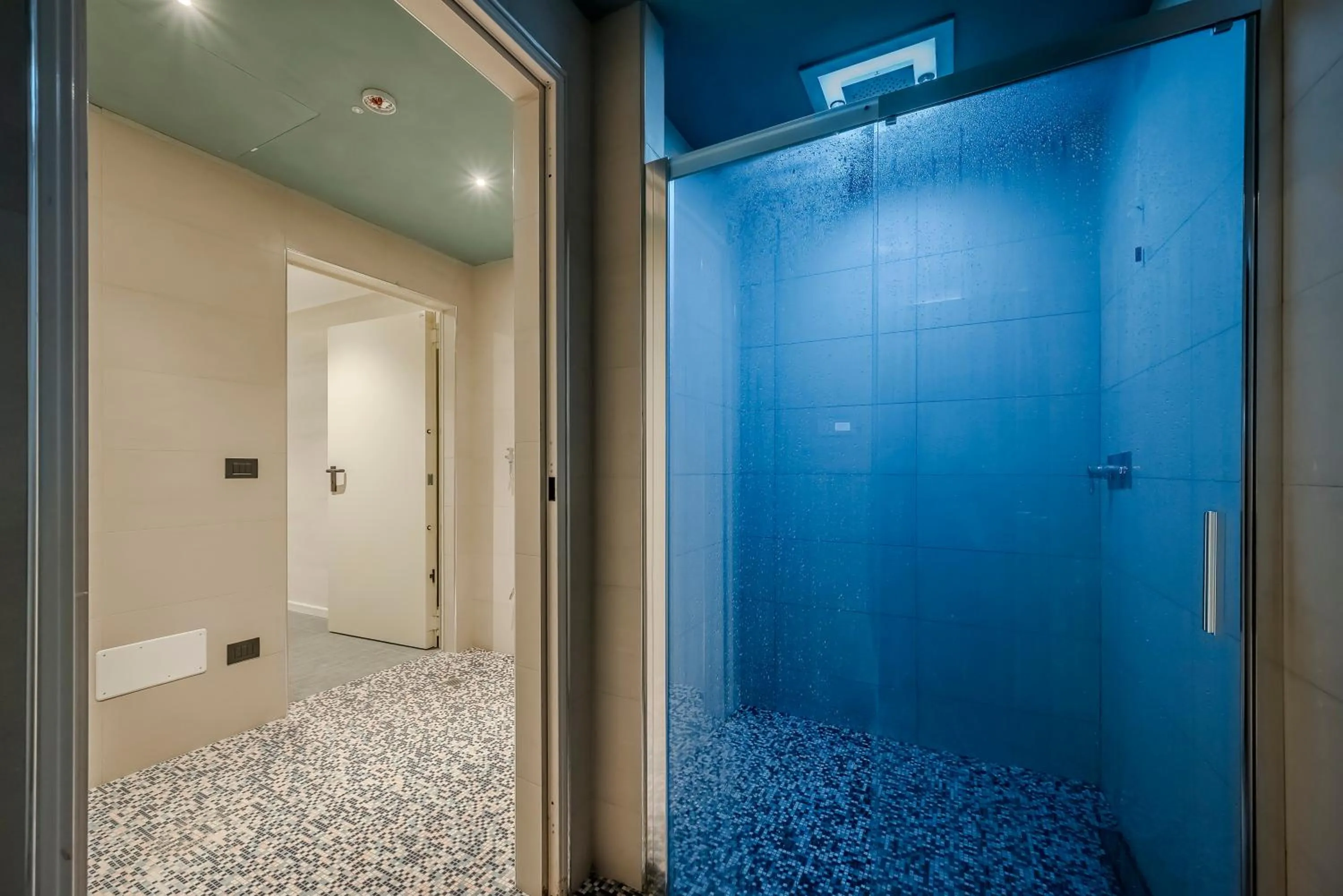 Property building in Hotel Palace