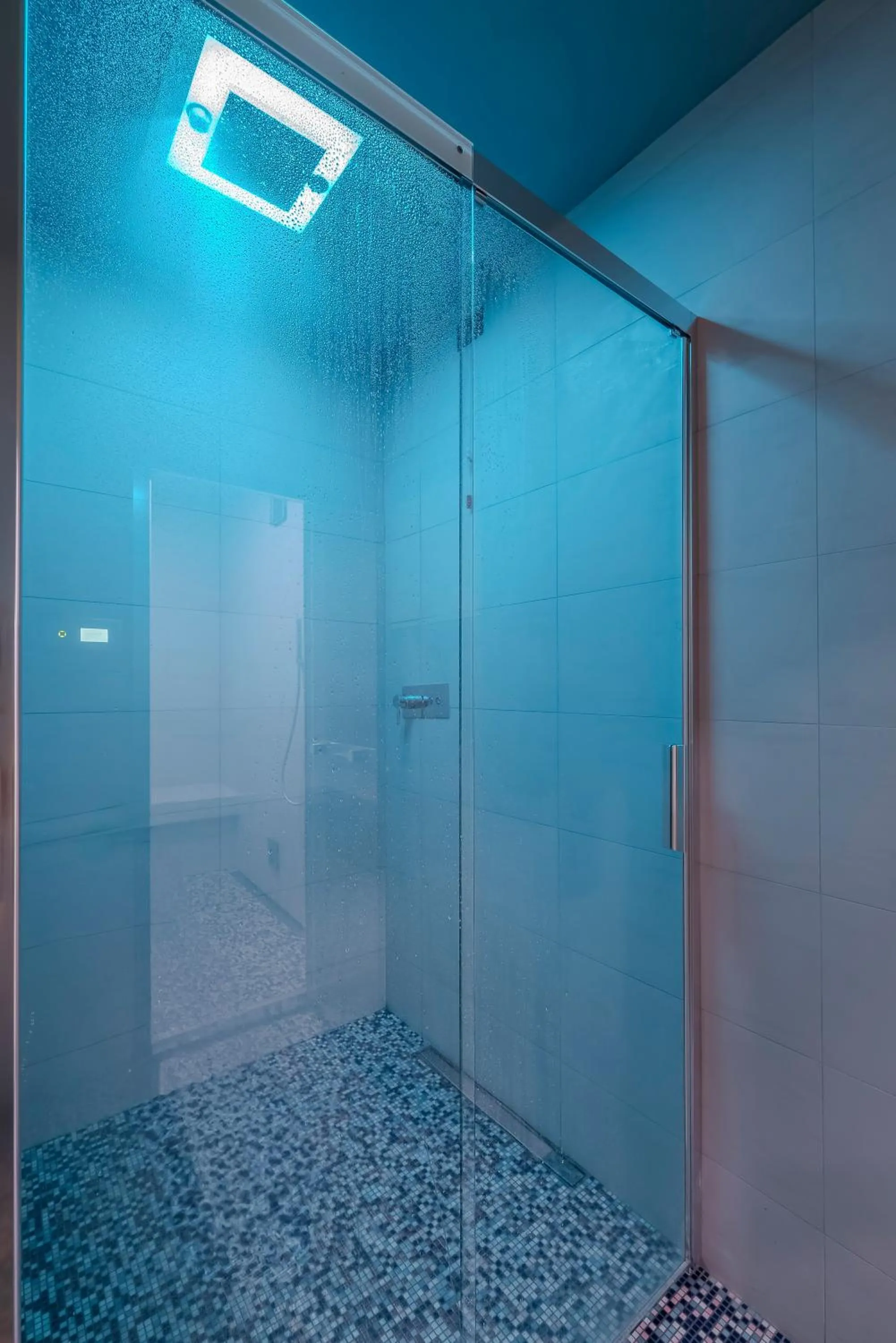 Property building in Hotel Palace