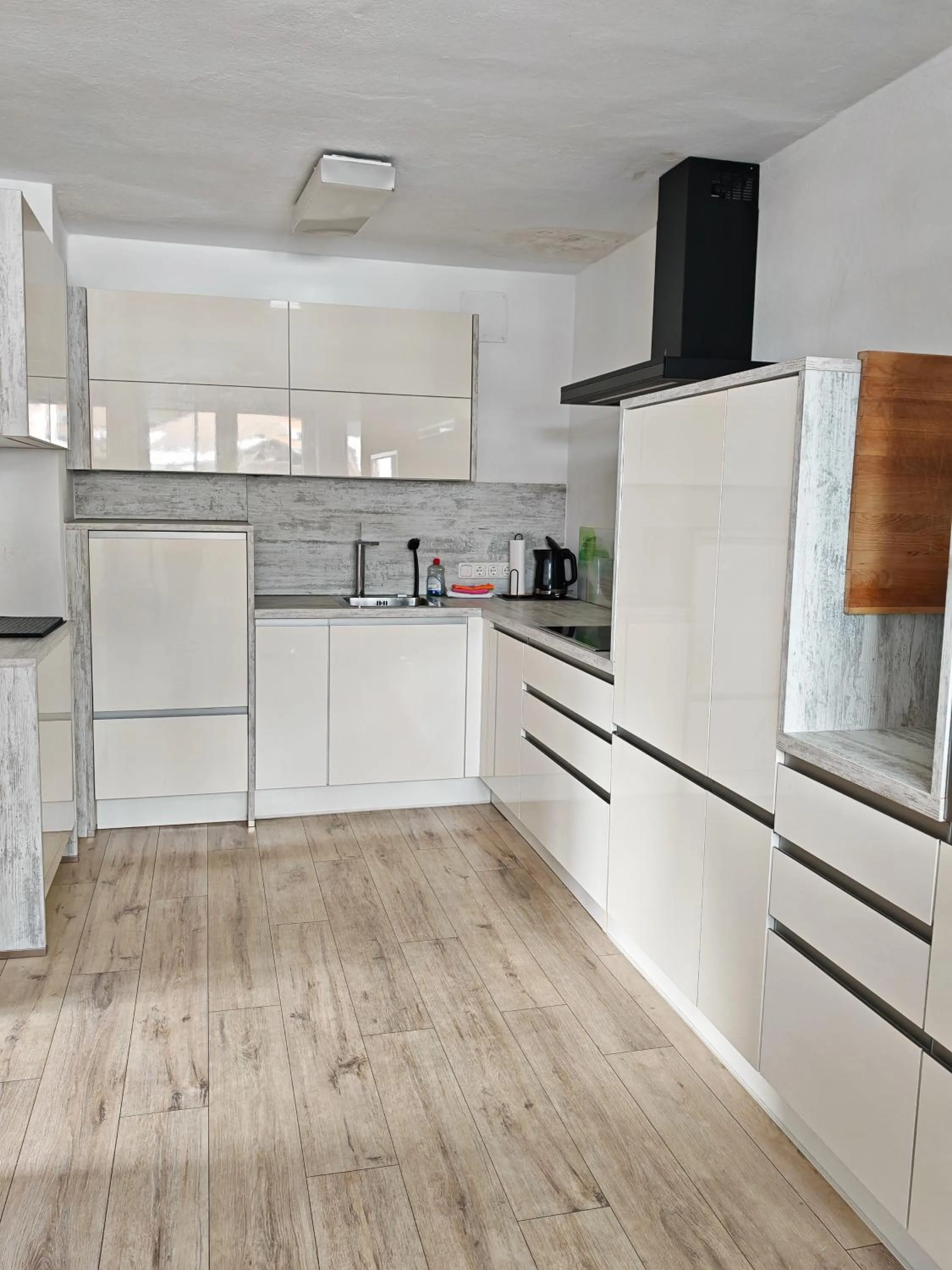 Kitchen or kitchenette in Haus Resi