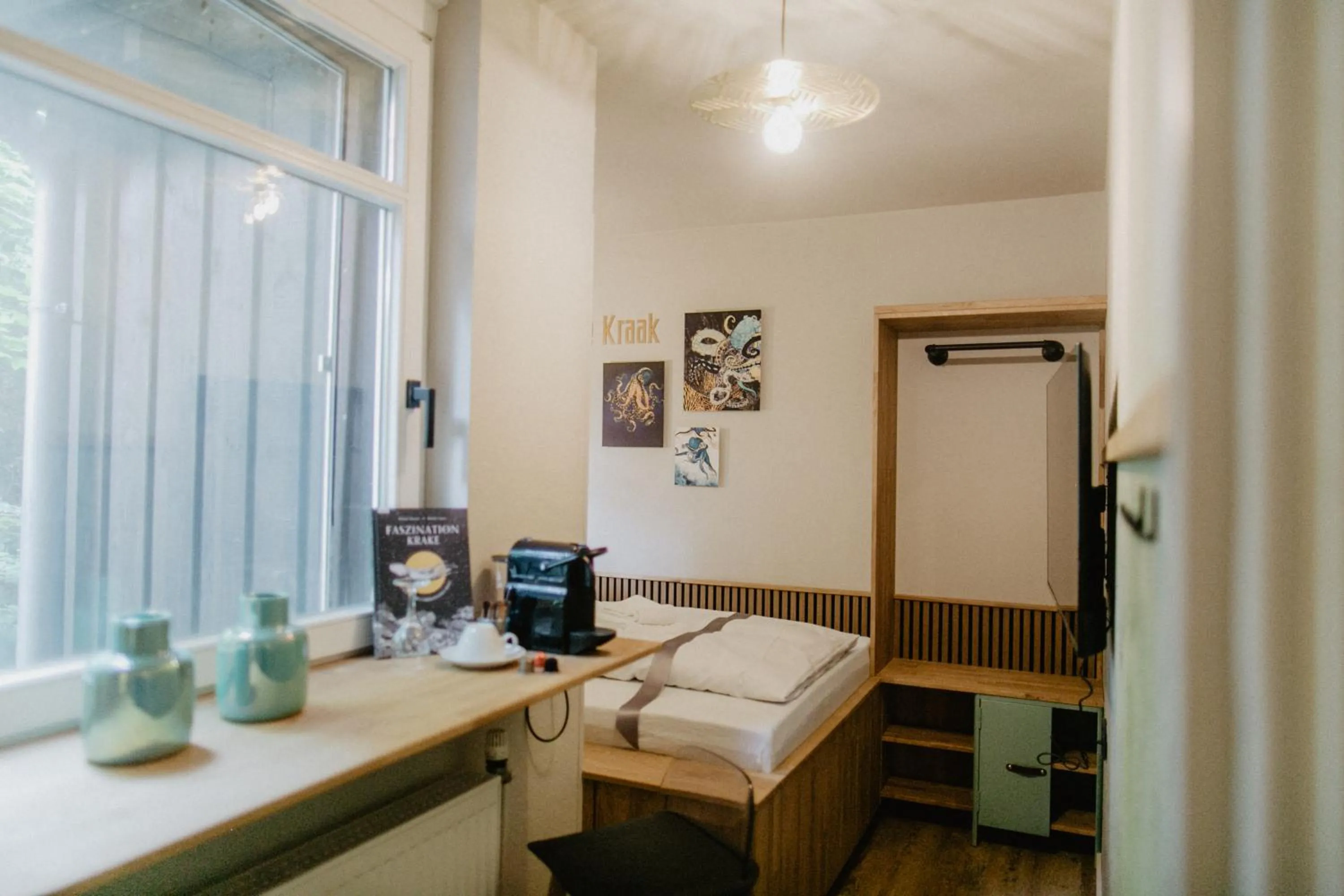 Bed in Peak Hotel & Event