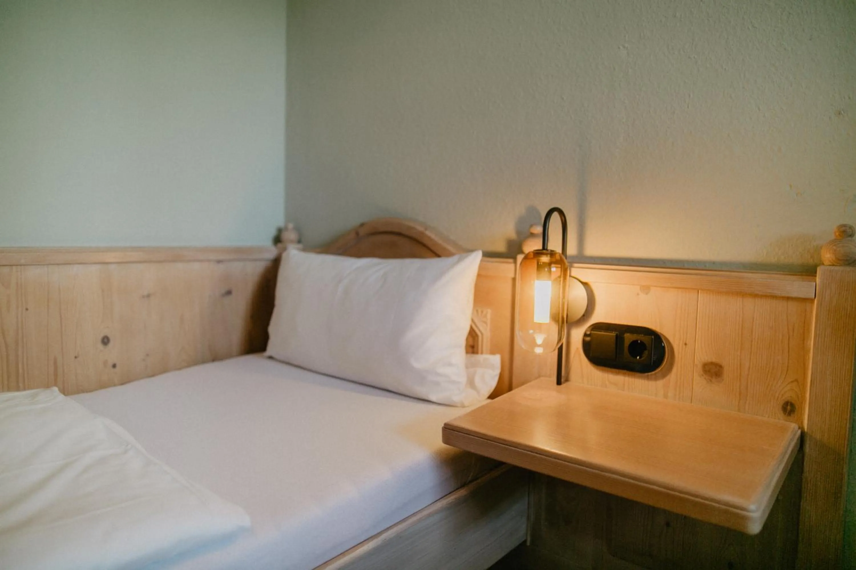 Bed in Peak Hotel & Event