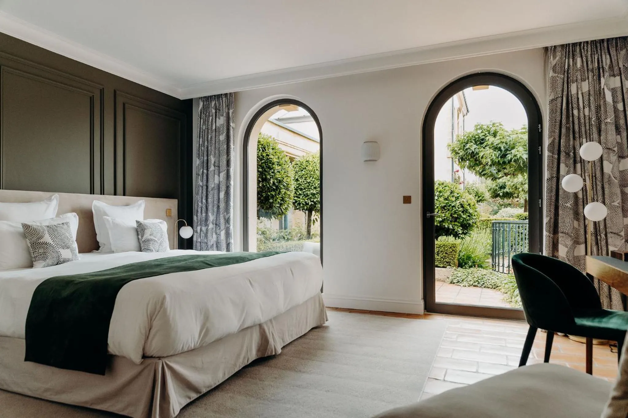 Photo of the whole room, Bed in Domaine de Rochebois & Spa Nuxe