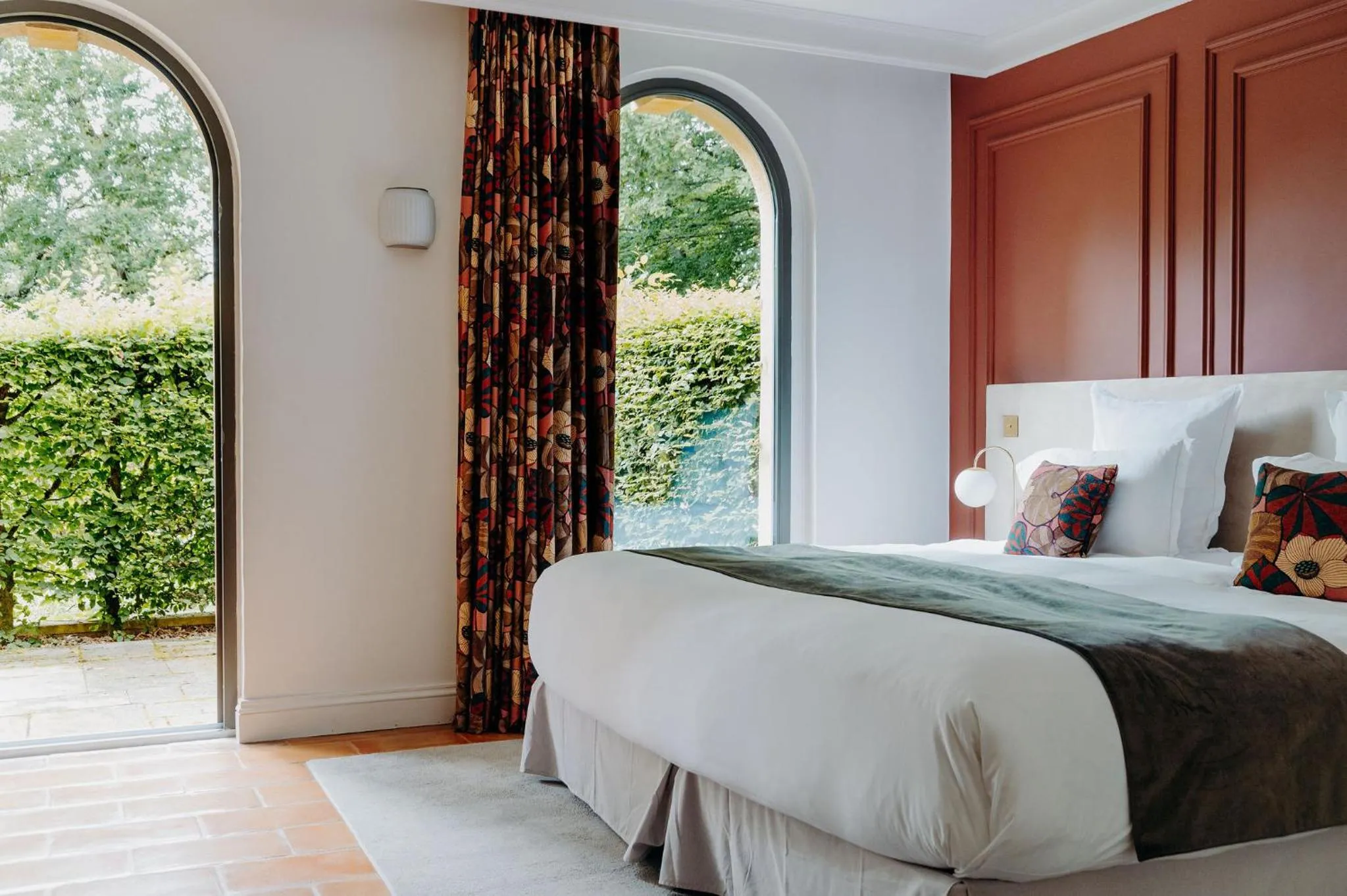 Photo of the whole room, Bed in Domaine de Rochebois & Spa Nuxe