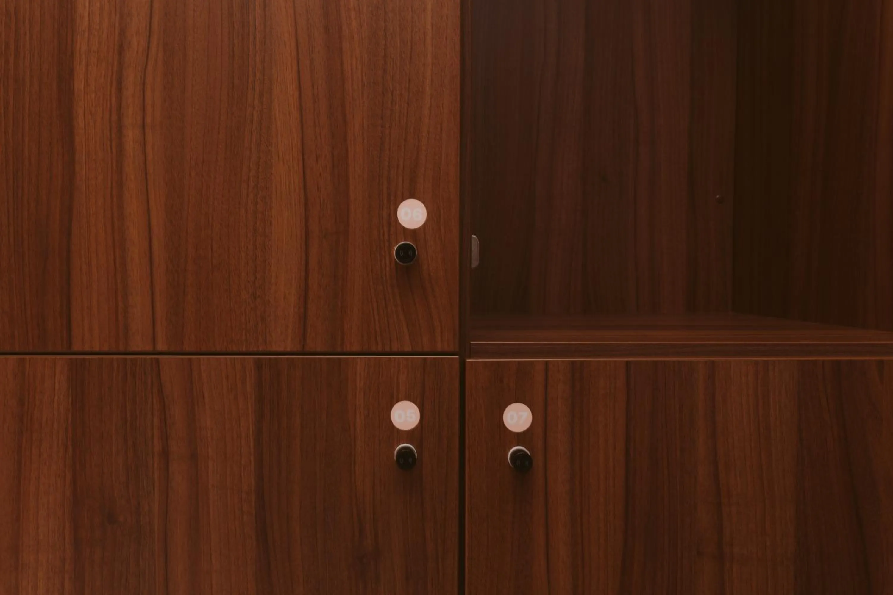 wardrobe in YUST Liege