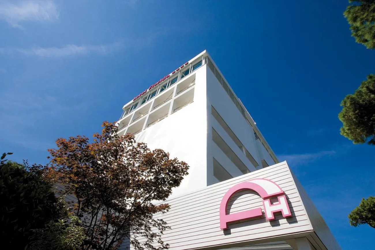 Property logo or sign in Hotel Florida