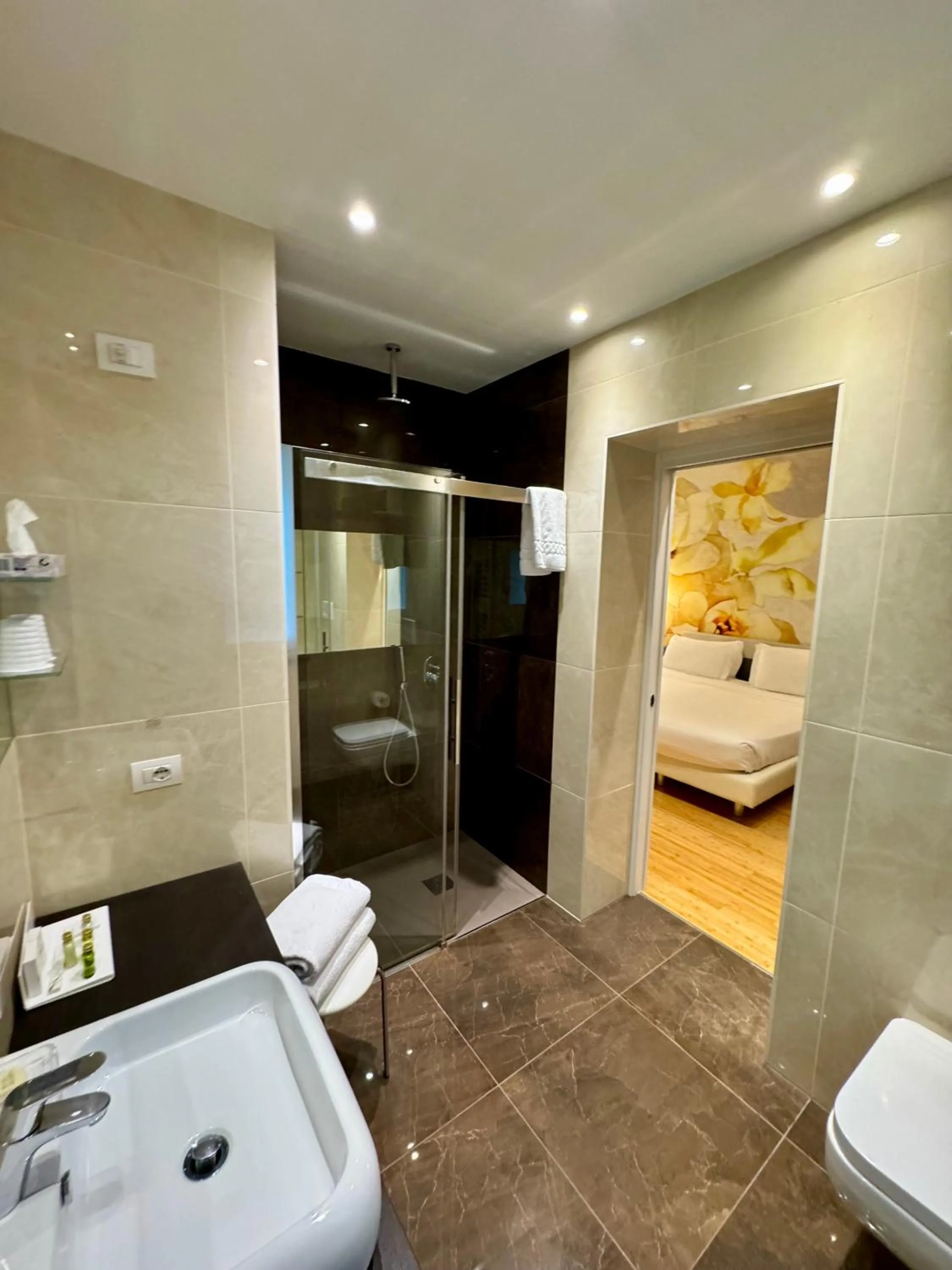 Bathroom, Bed in Olivi Hotel & Natural Spa