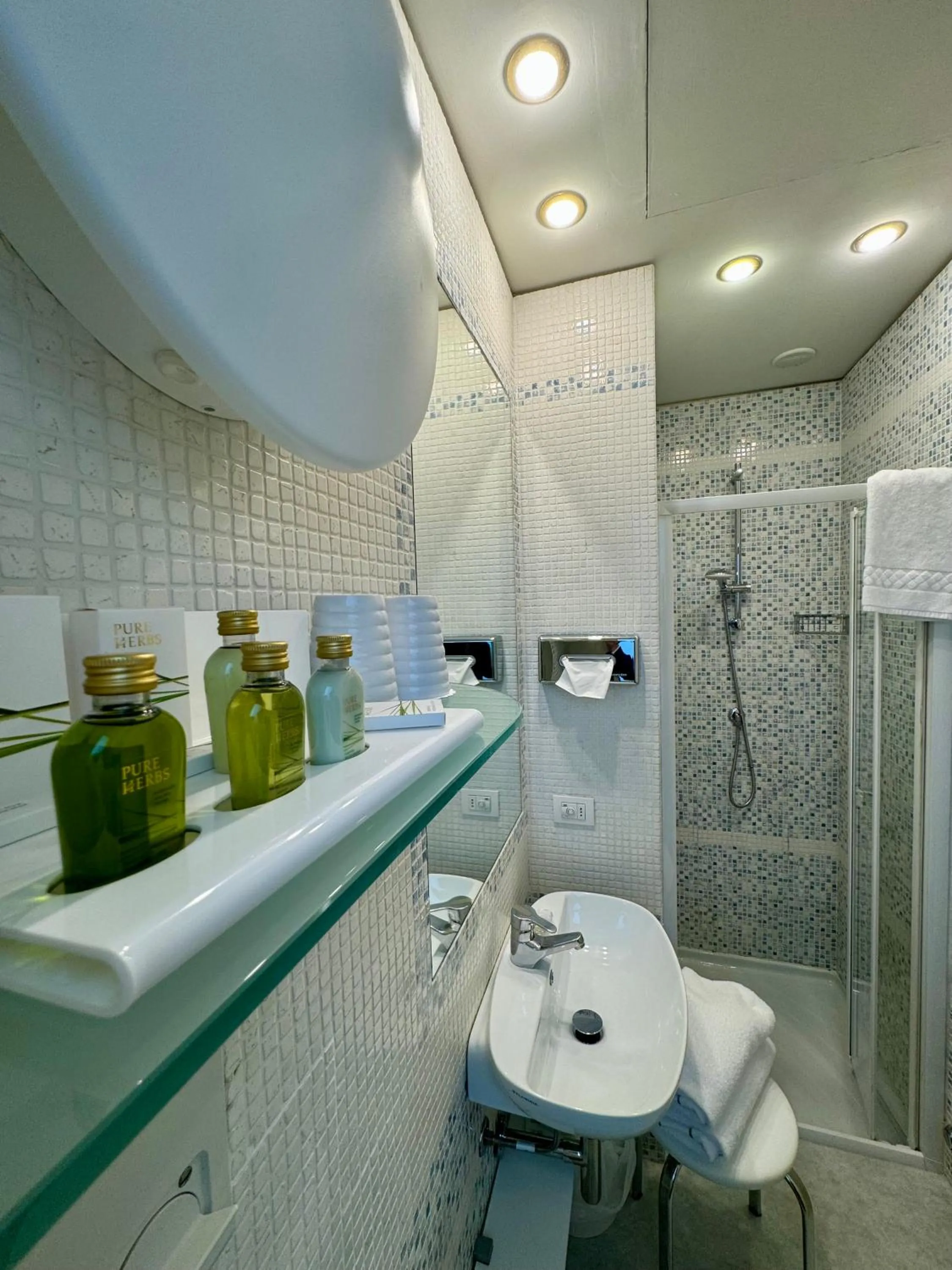 Bathroom in Olivi Hotel & Natural Spa