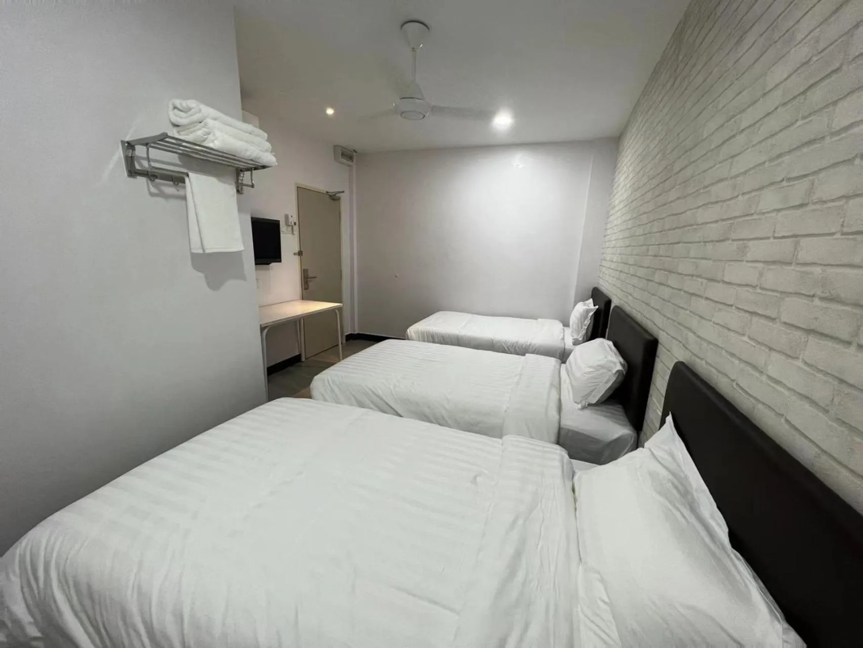 Bedroom, Bed in Hotel Decentraland Kuala Terengganu