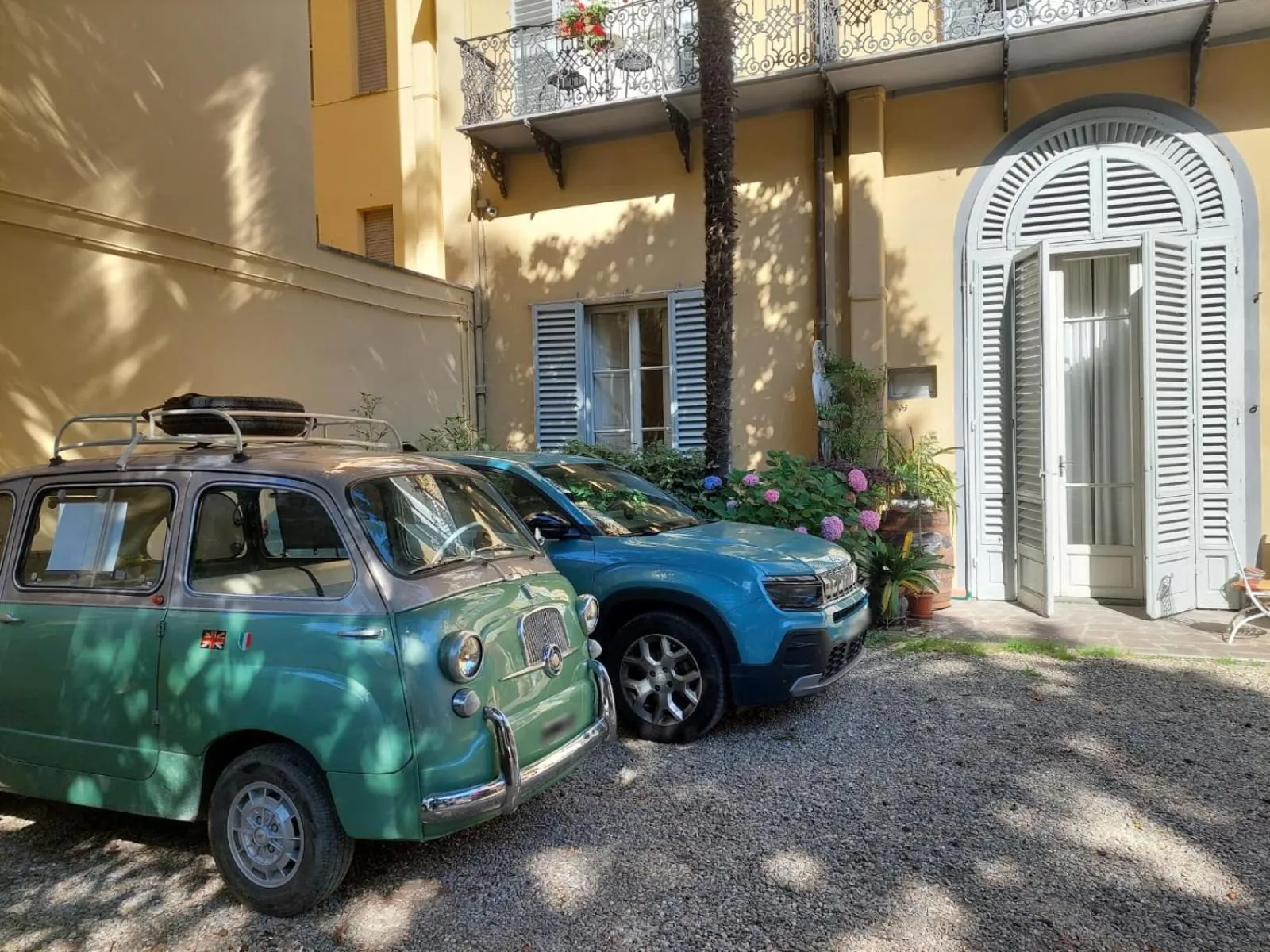 Parking in Hotel Villa Liana