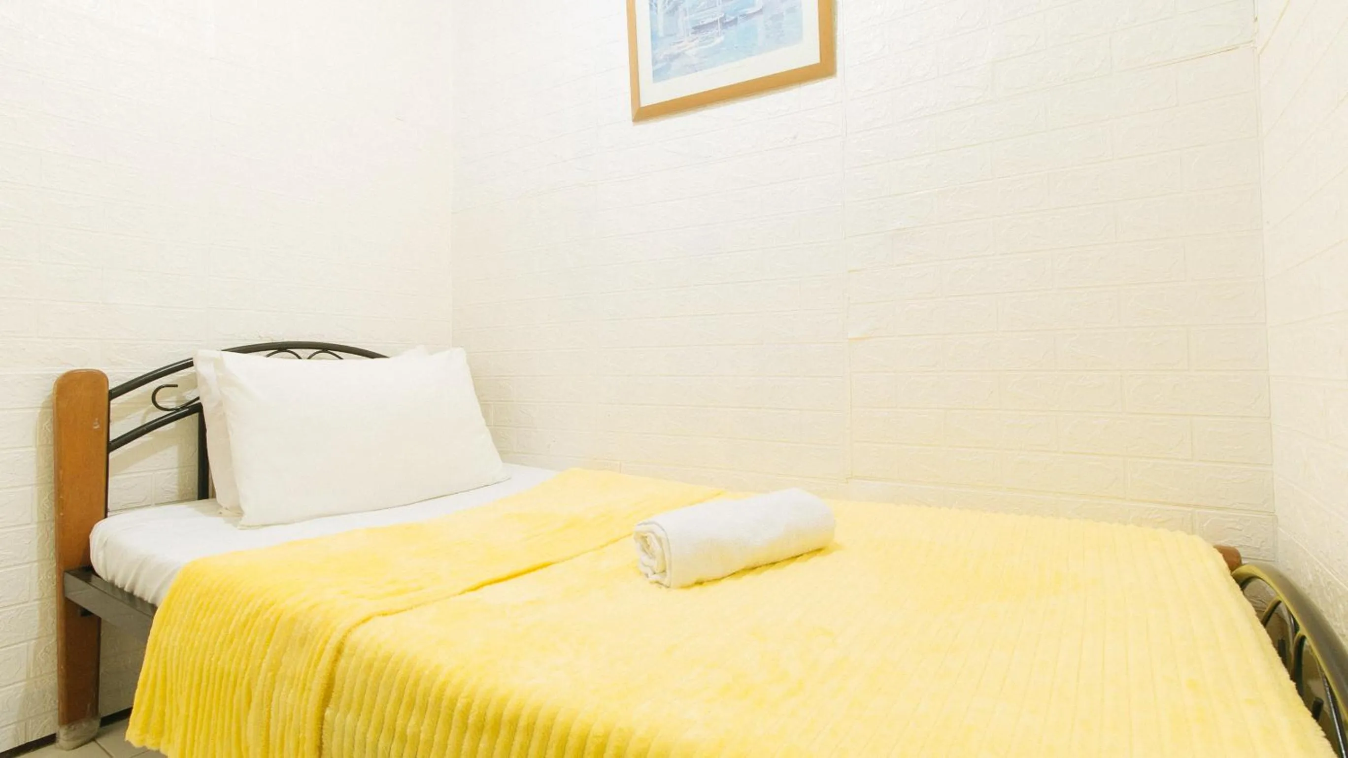 Bed in Jb's Transient House