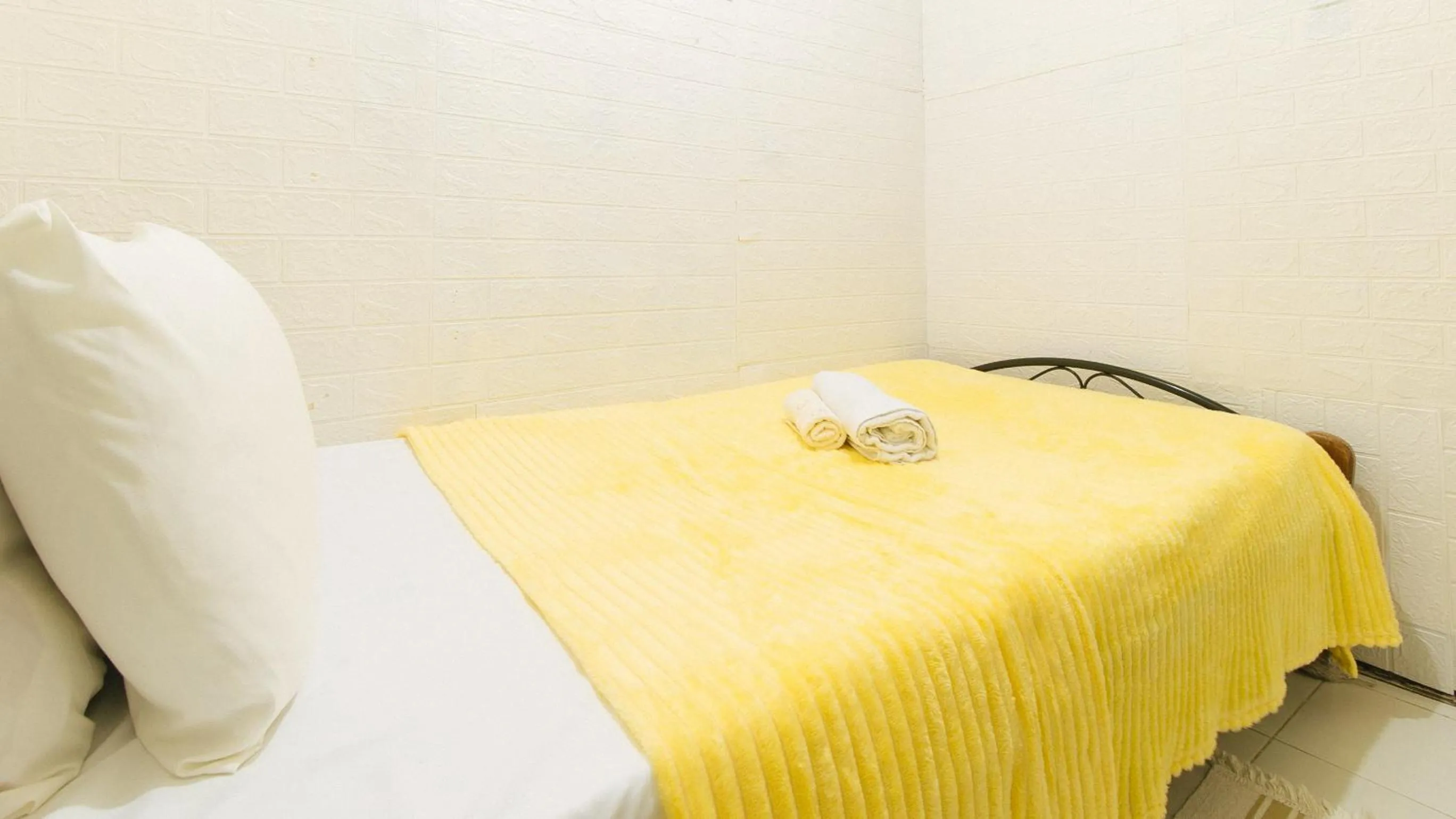 Bed in Jb's Transient House