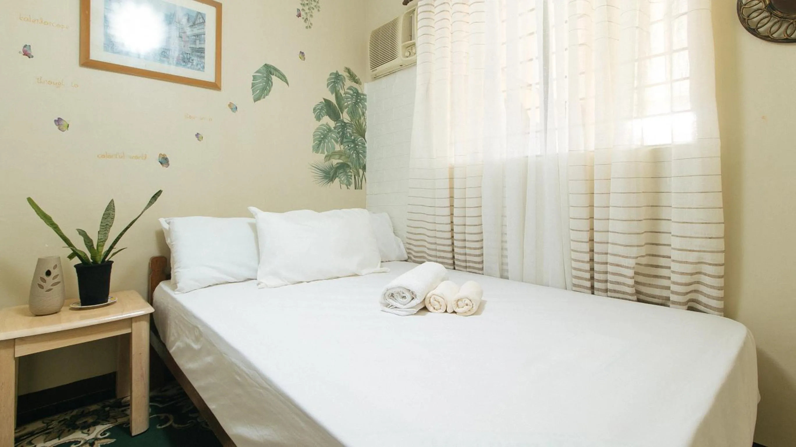 Bed in Jb's Transient House