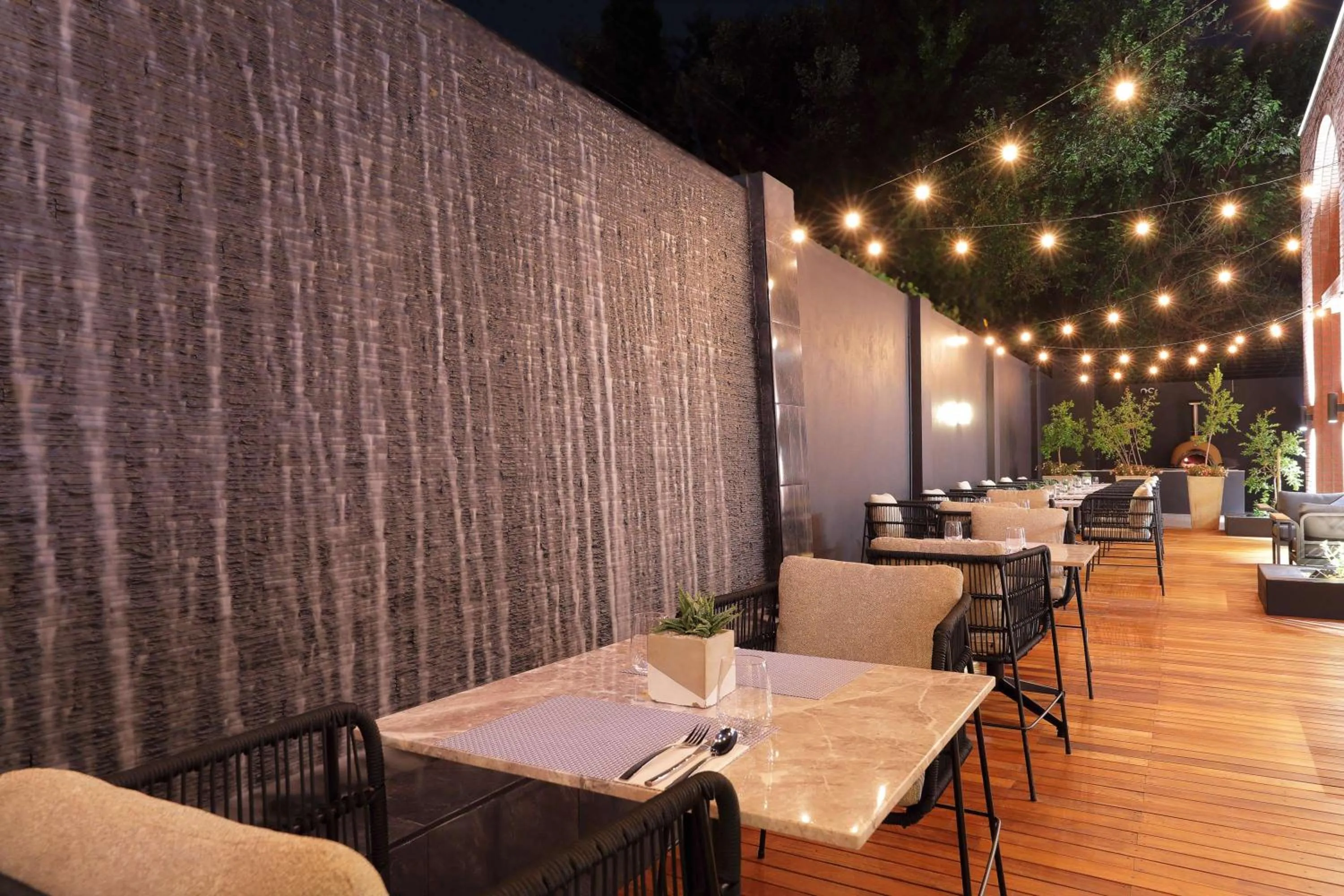 Restaurant/places to eat in Hyatt House Johannesburg Rosebank