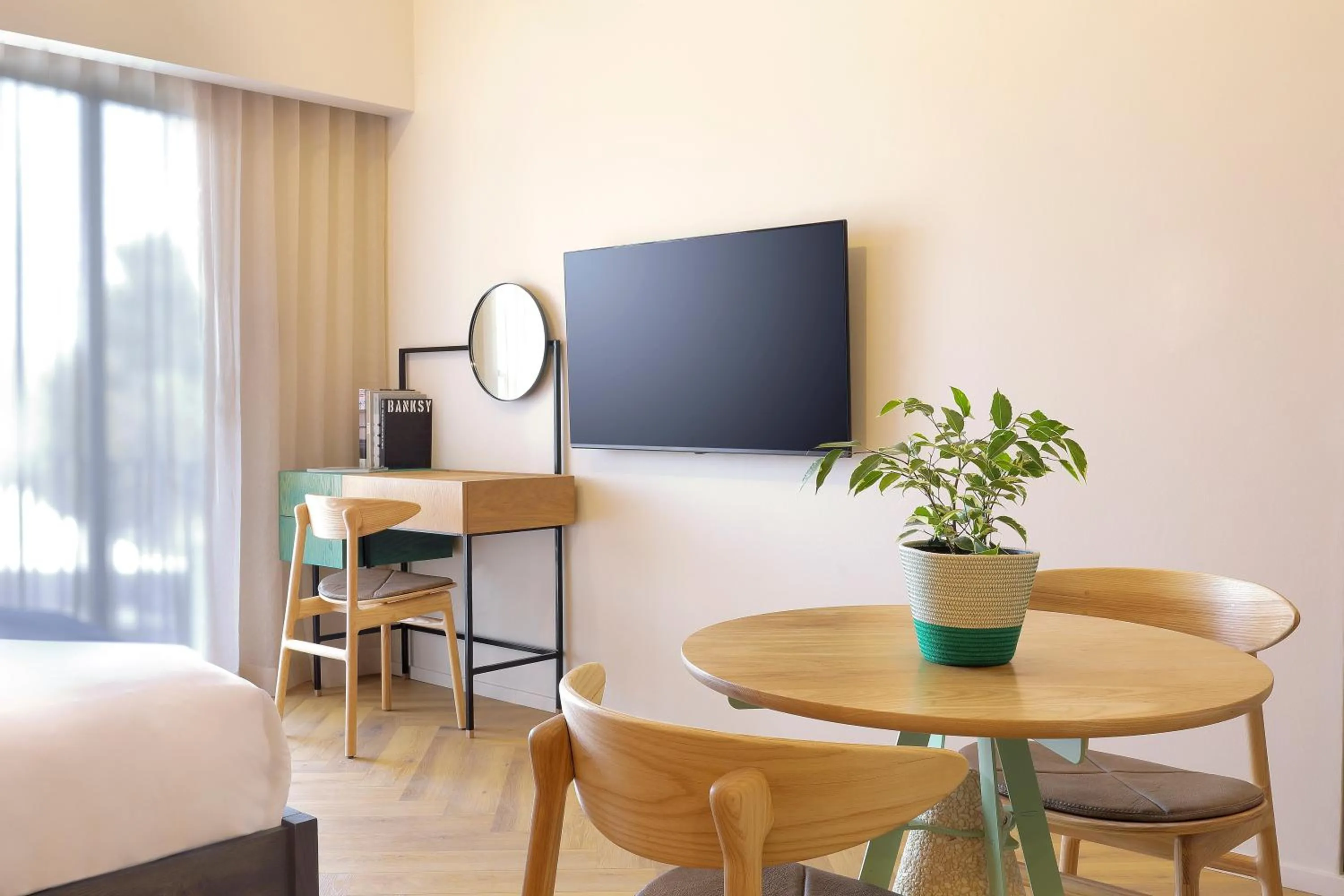 TV and multimedia, Bed in Hyatt House Johannesburg Rosebank