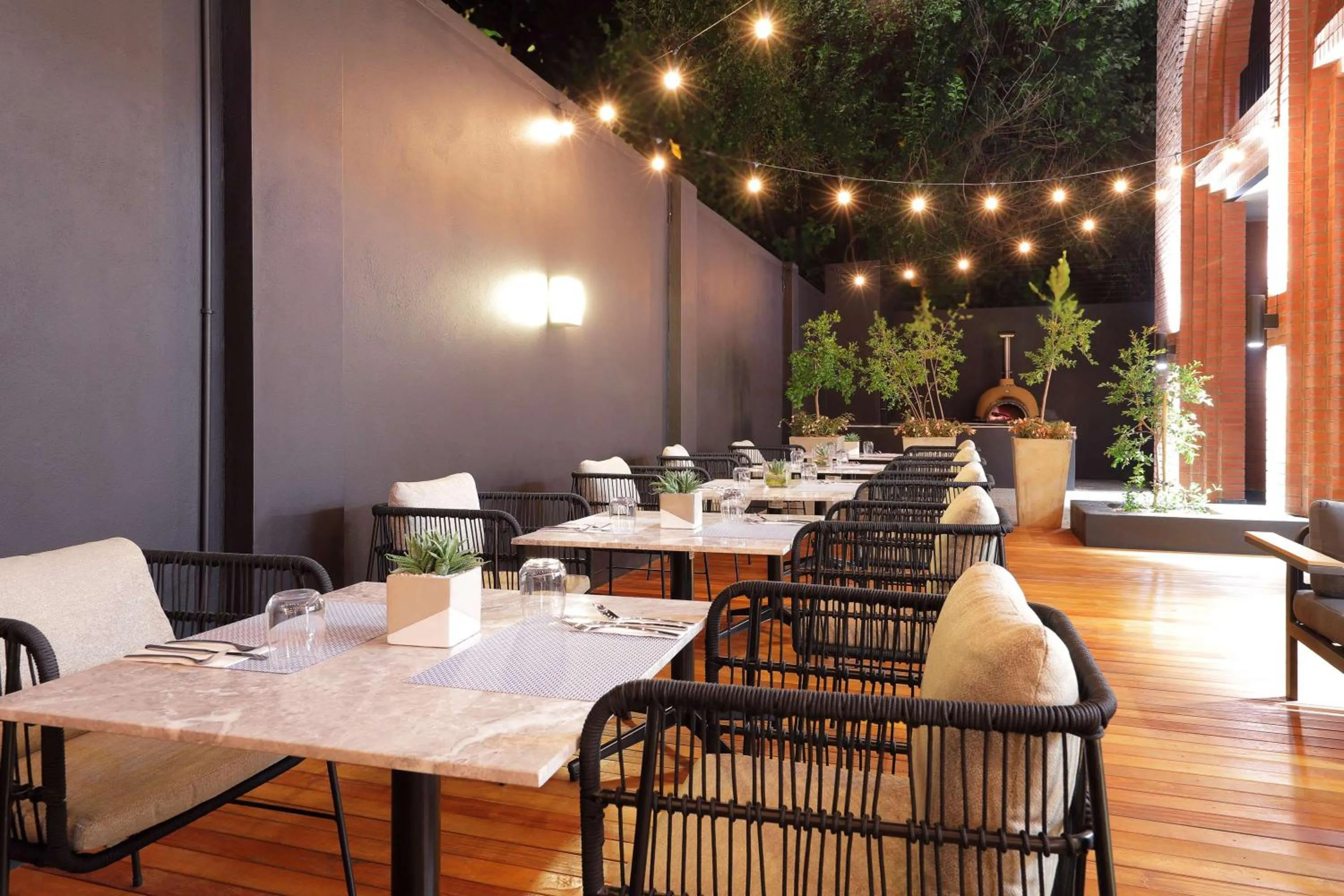 Restaurant/places to eat in Hyatt House Johannesburg Rosebank