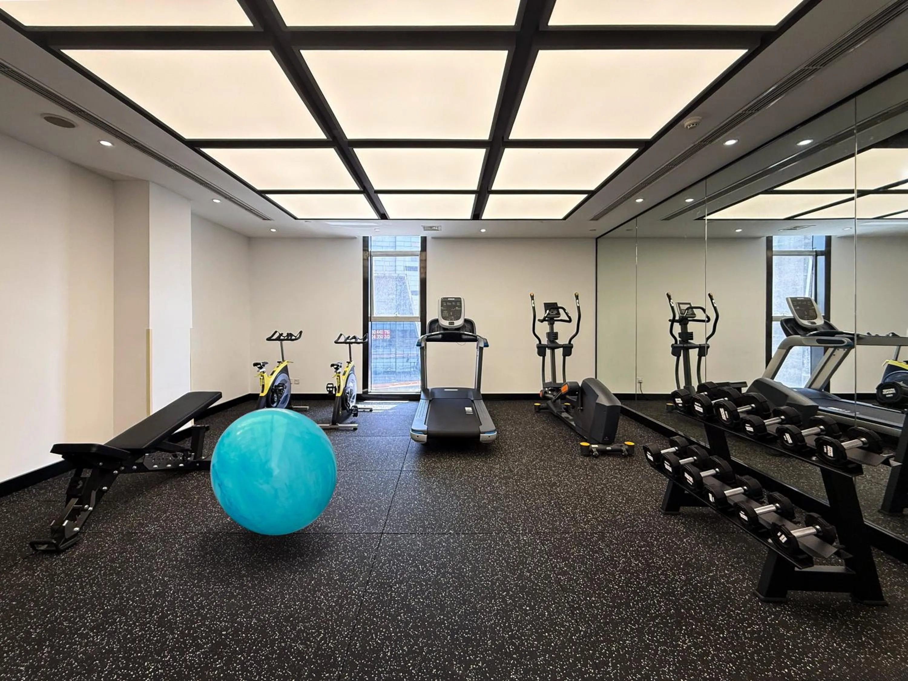 Fitness centre/facilities in Holiday Inn Express Chengdu West Gate by IHG