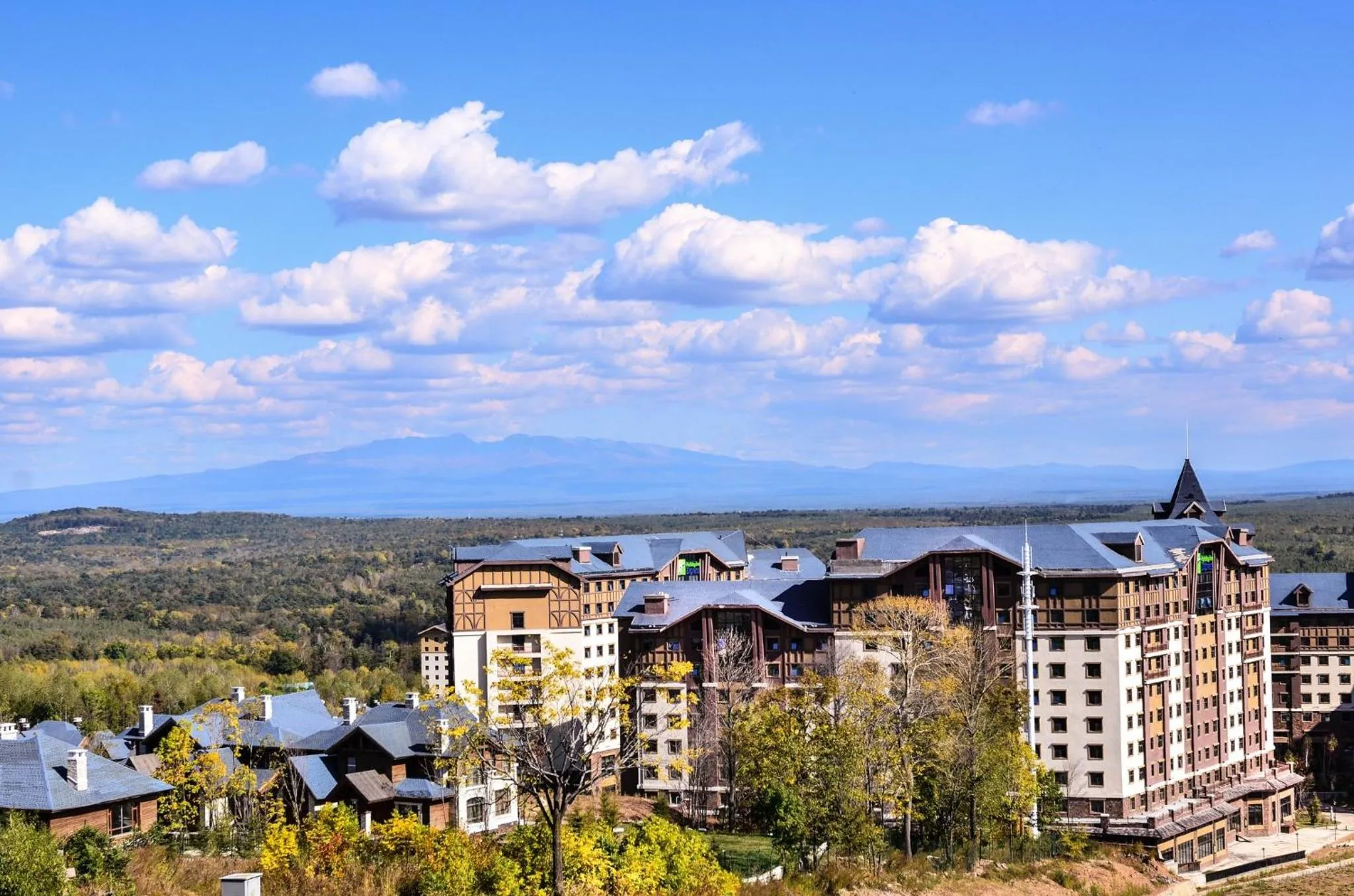 Property building in Holiday Inn Express Changbaishan by IHG