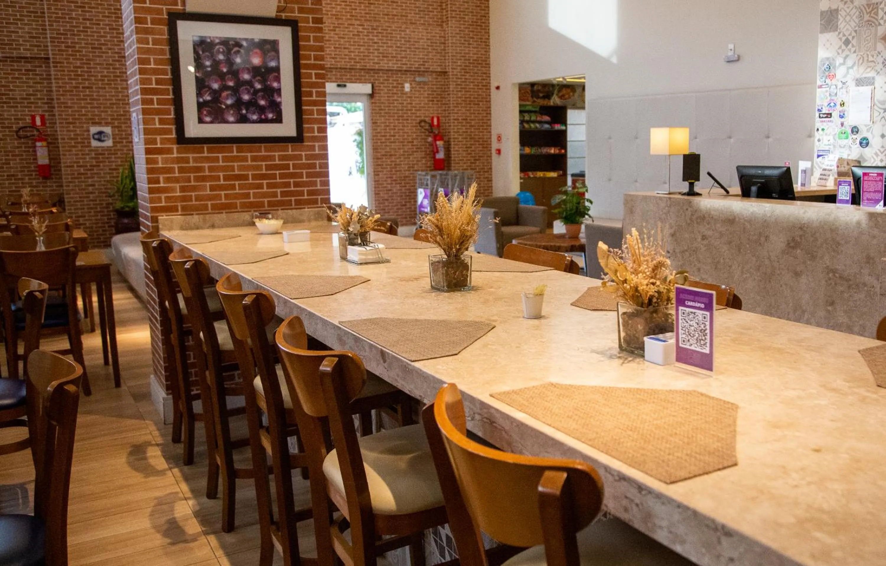 Restaurant/places to eat in Diff Hotel - by Easy Hotéis