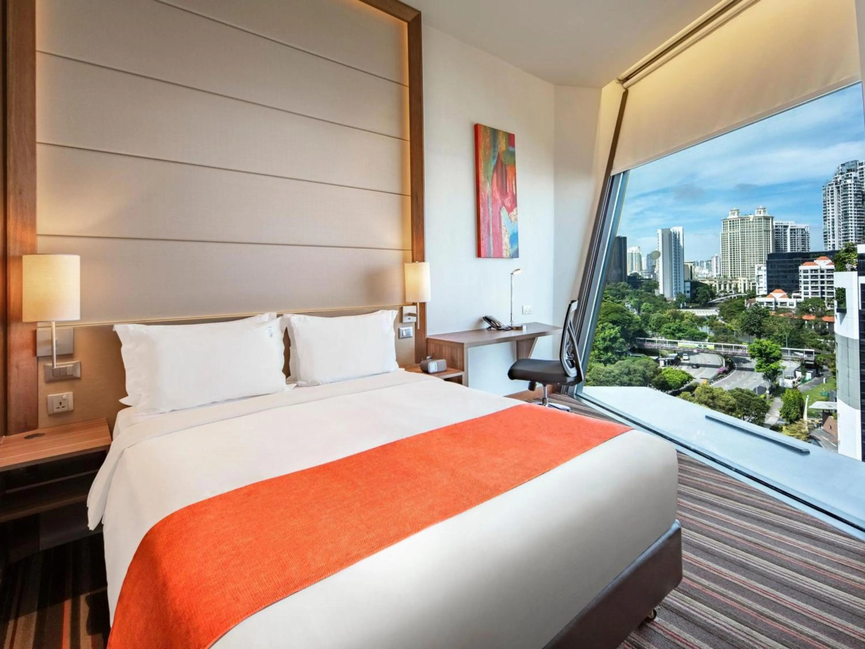 Bed in Holiday Inn Express Singapore Clarke Quay by IHG