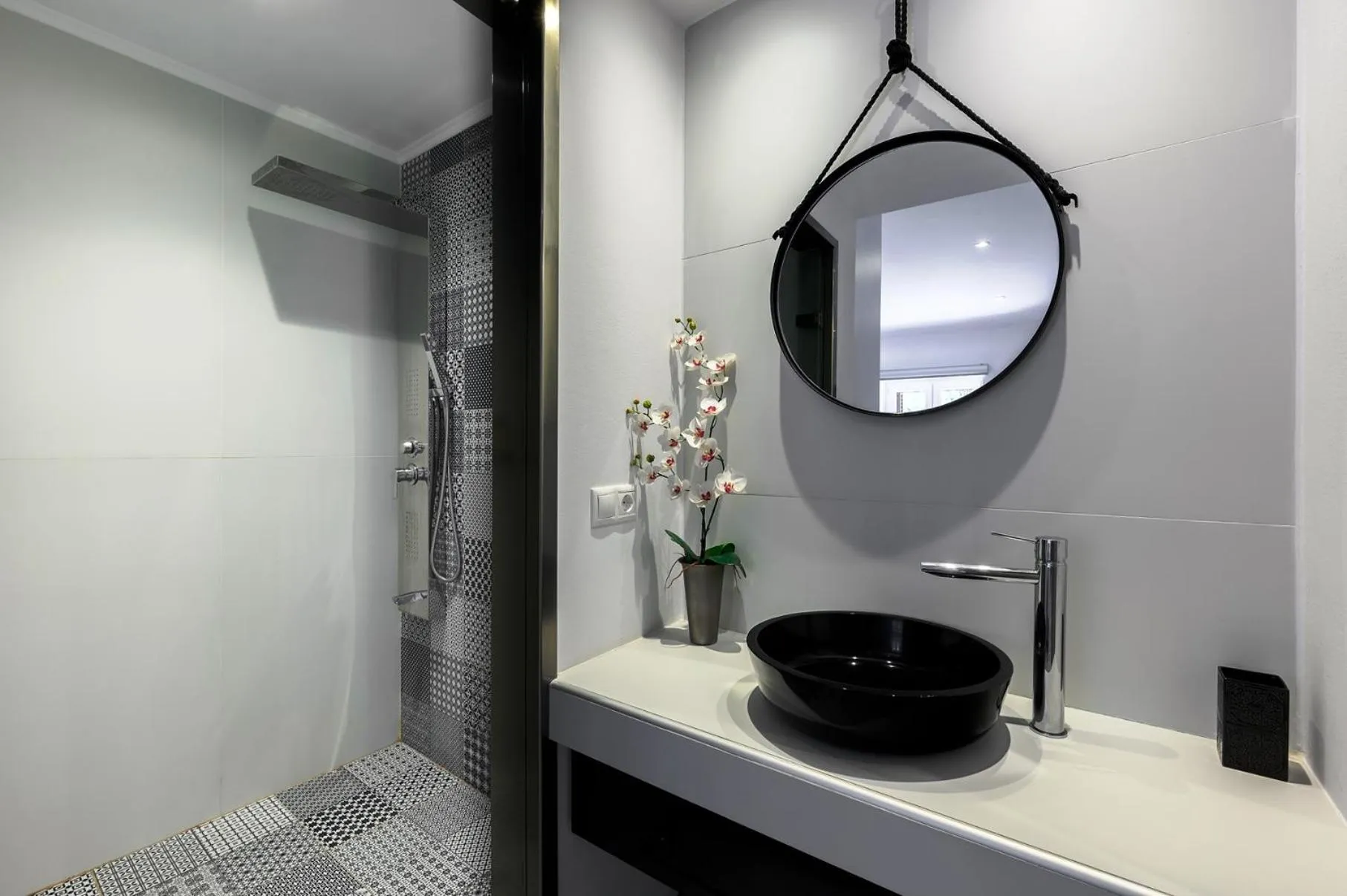 Bathroom in Blue Sky House