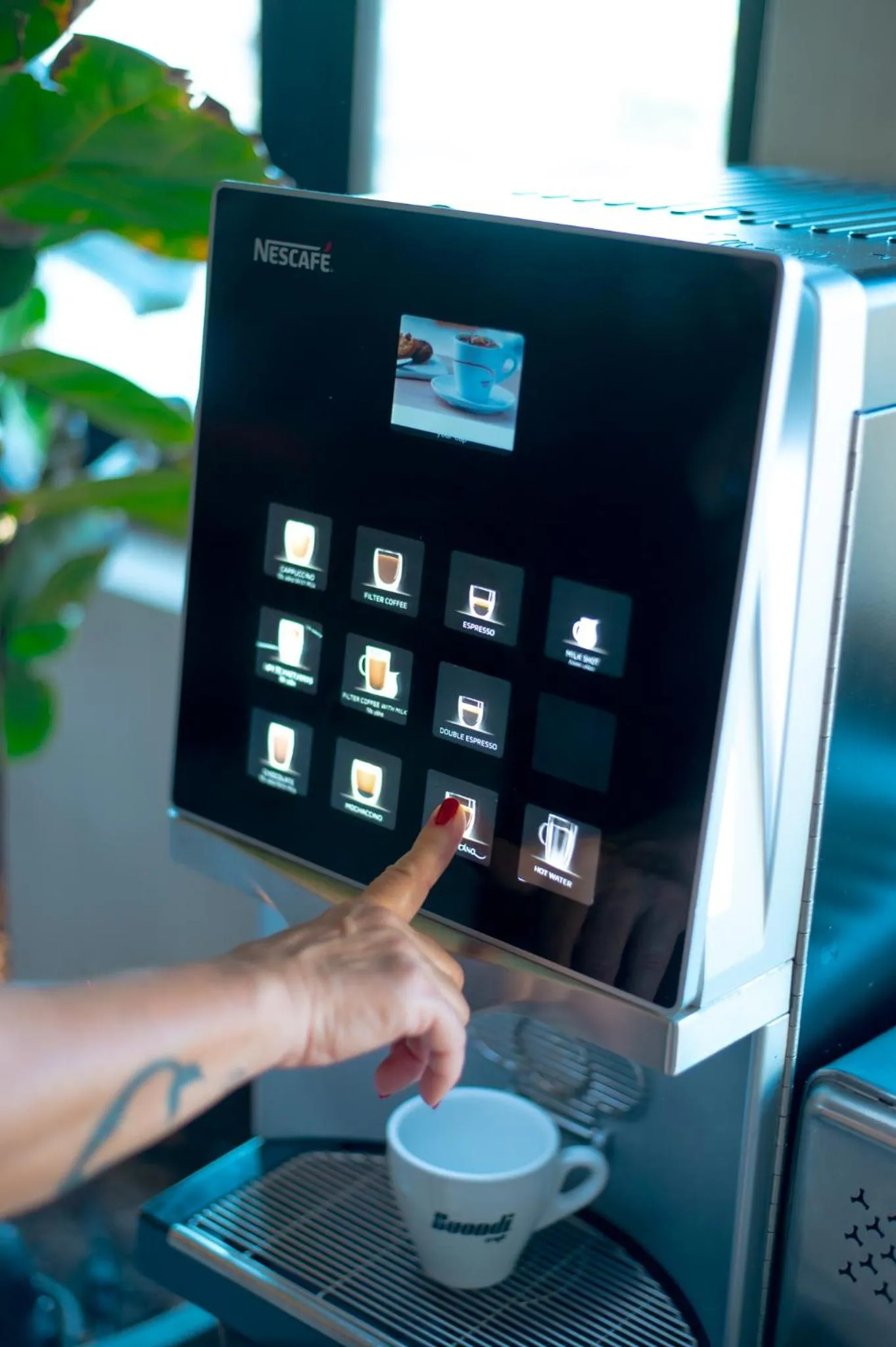 Breakfast in Athens Tower