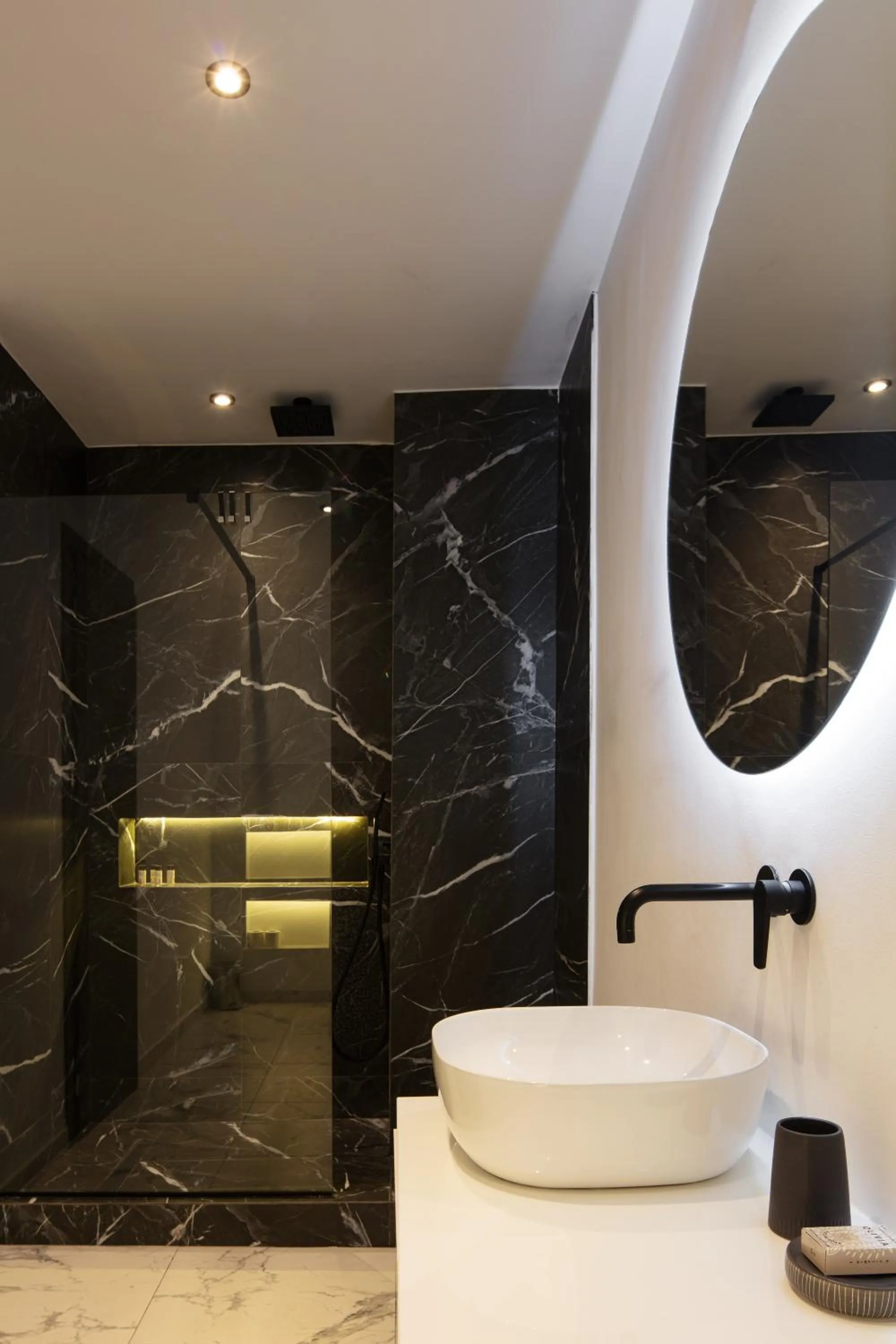 Bathroom in Athens Tower