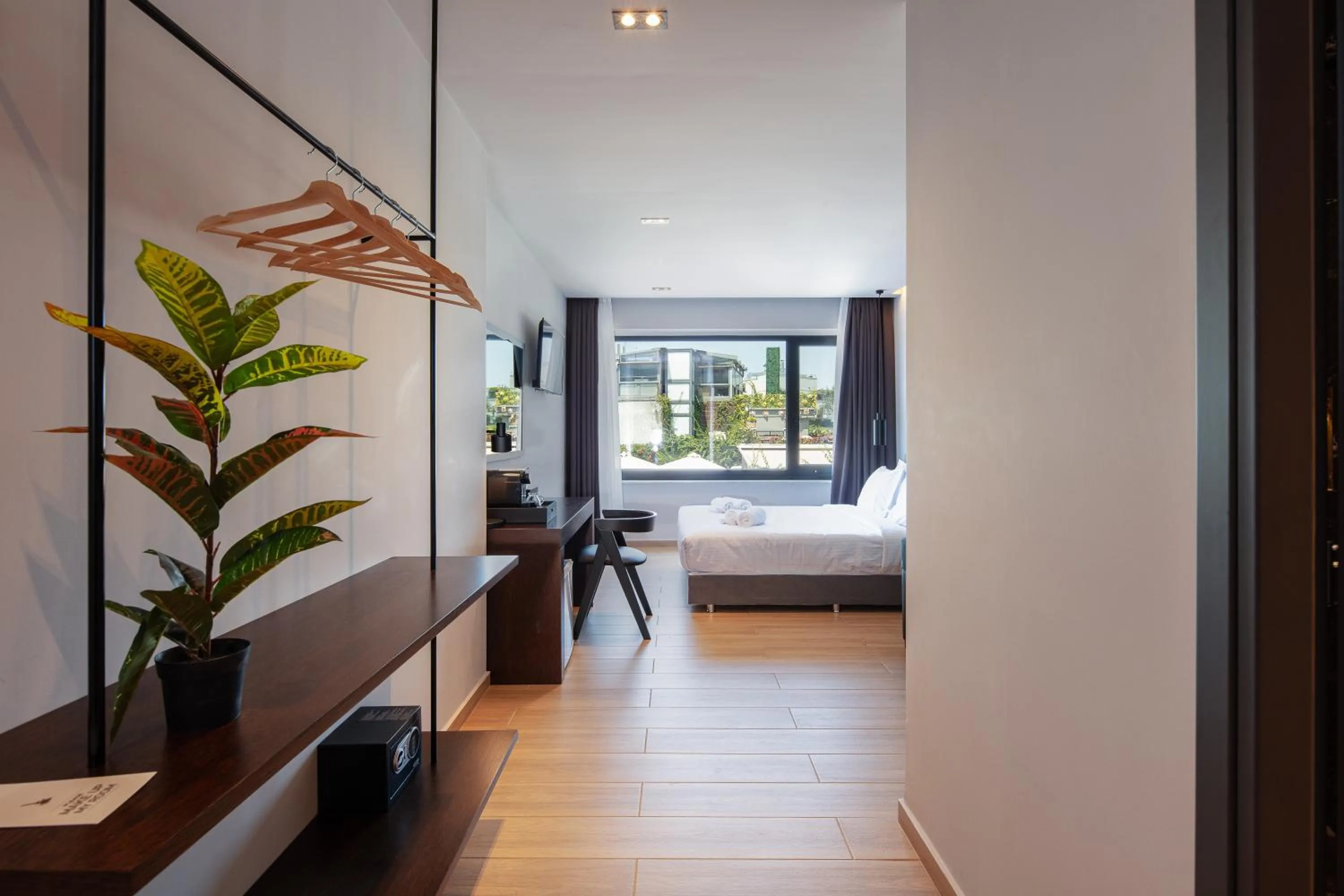 Bedroom, Bed in Athens Tower