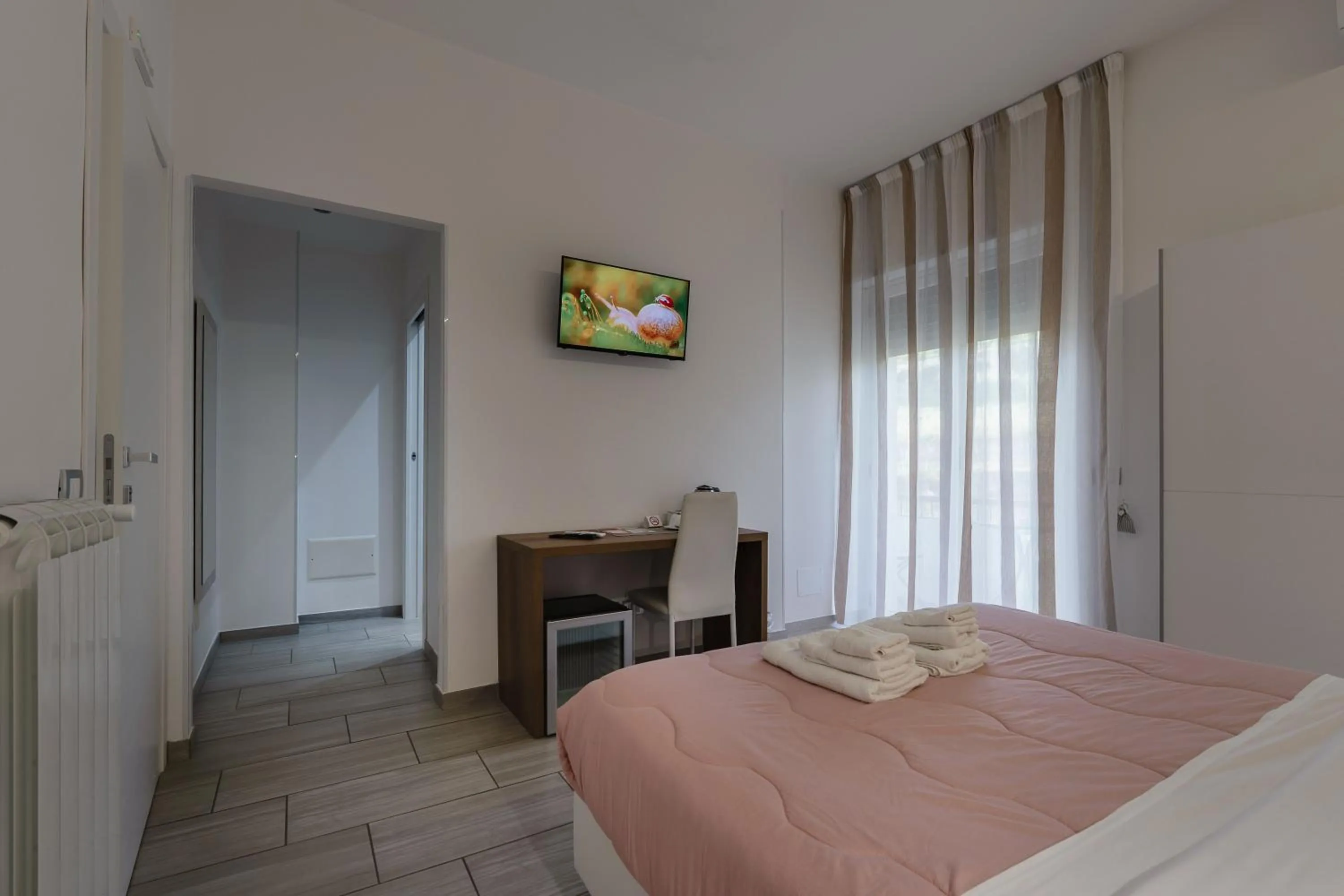 TV and multimedia, Bed in Zaro Suites B&B