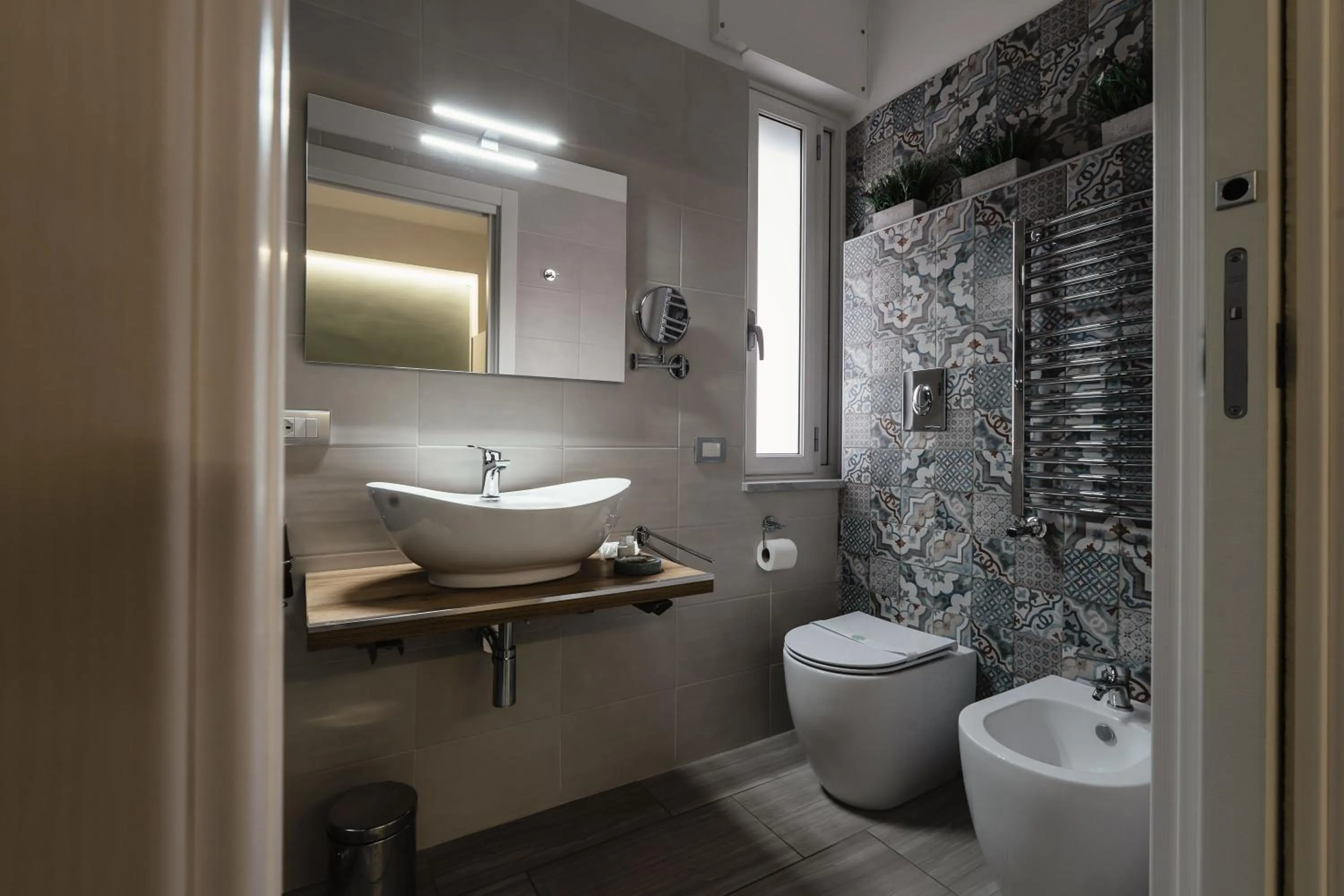 Bathroom in Zaro Suites B&B