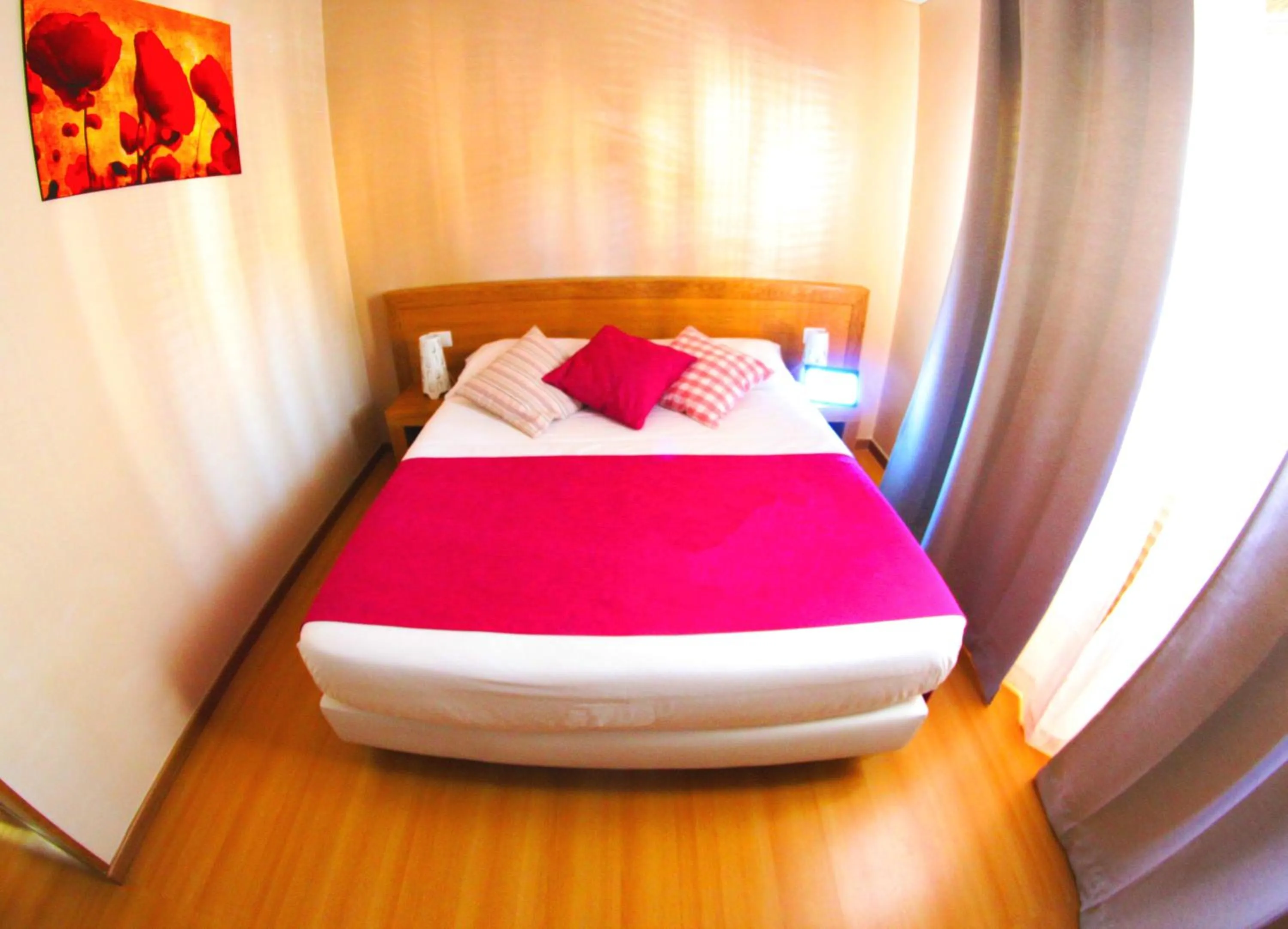 Day, Bed in The Night Guest House