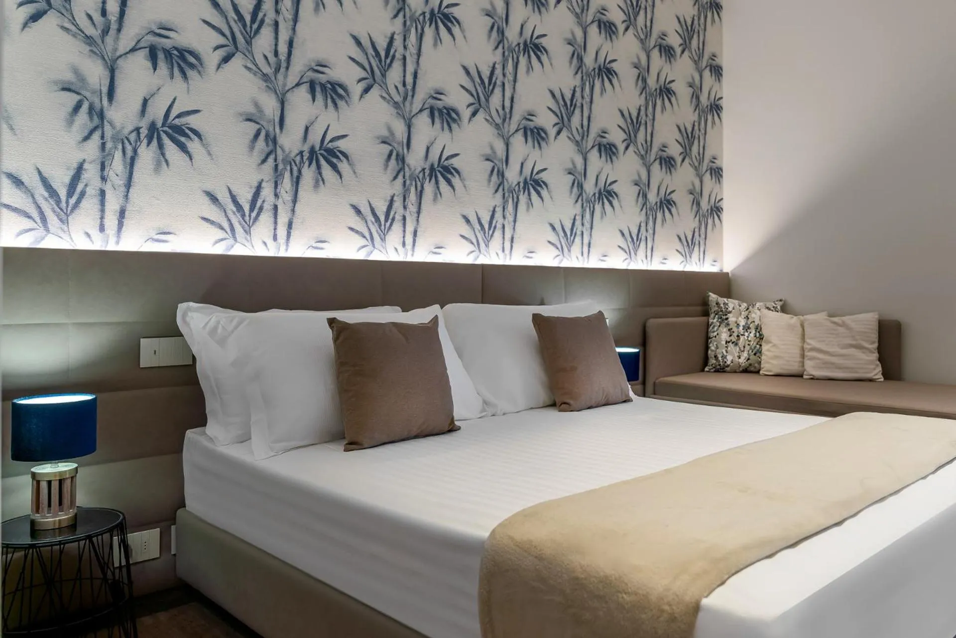 Hotel Lux