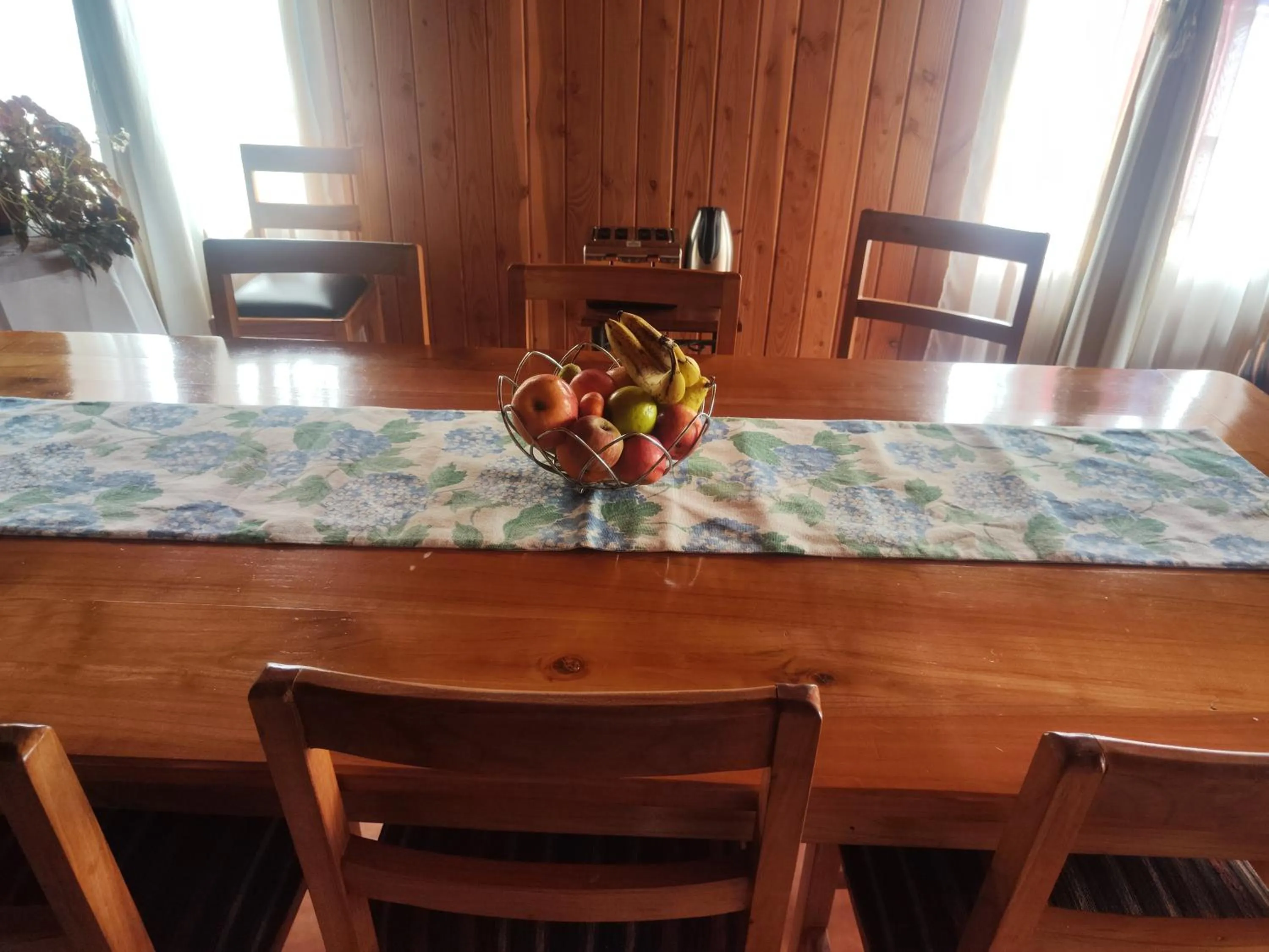 Dining area in Omi Kika B&B