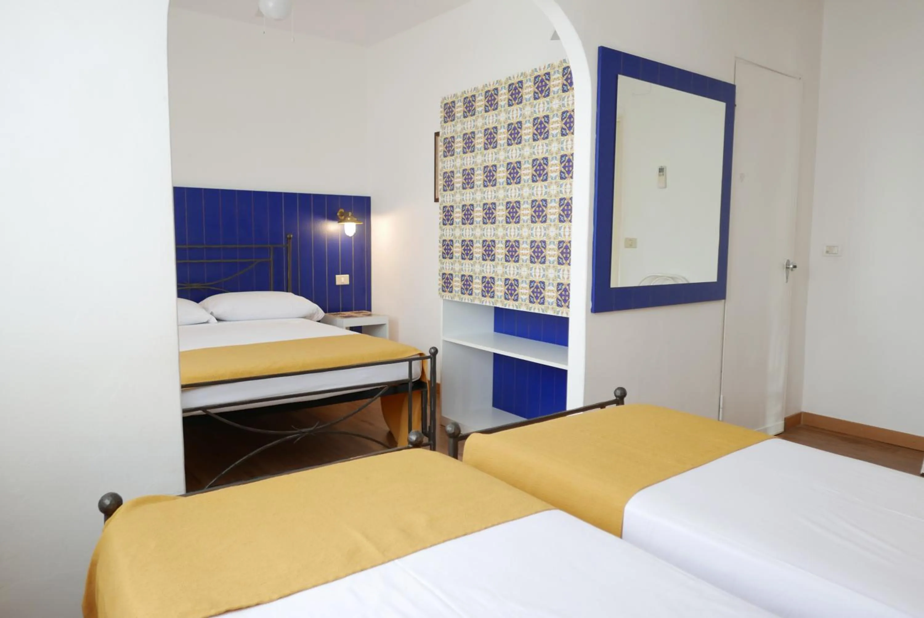 Photo of the whole room, Bed in Hotel Torre Dei Borboni