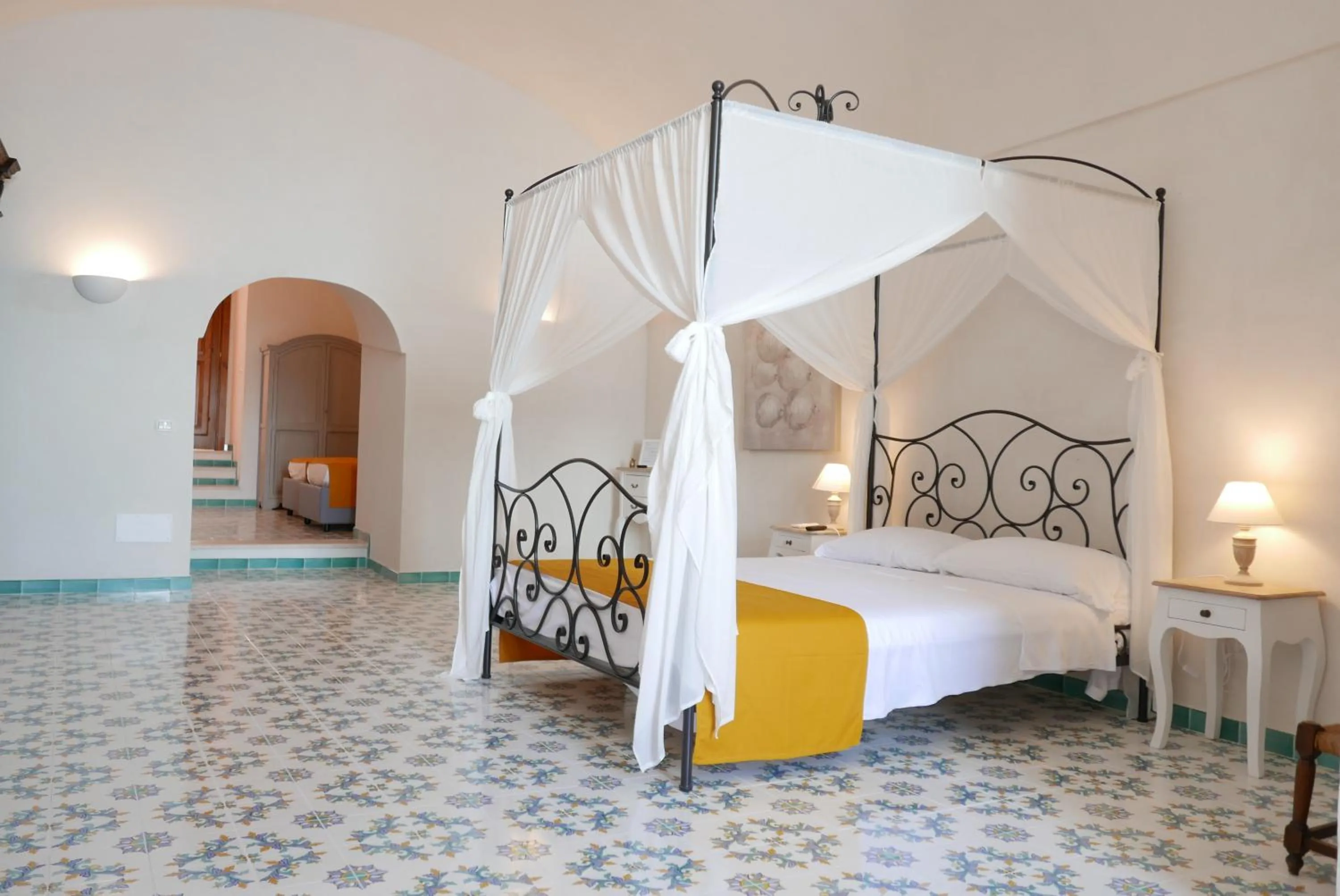 Bed in Hotel Torre Dei Borboni