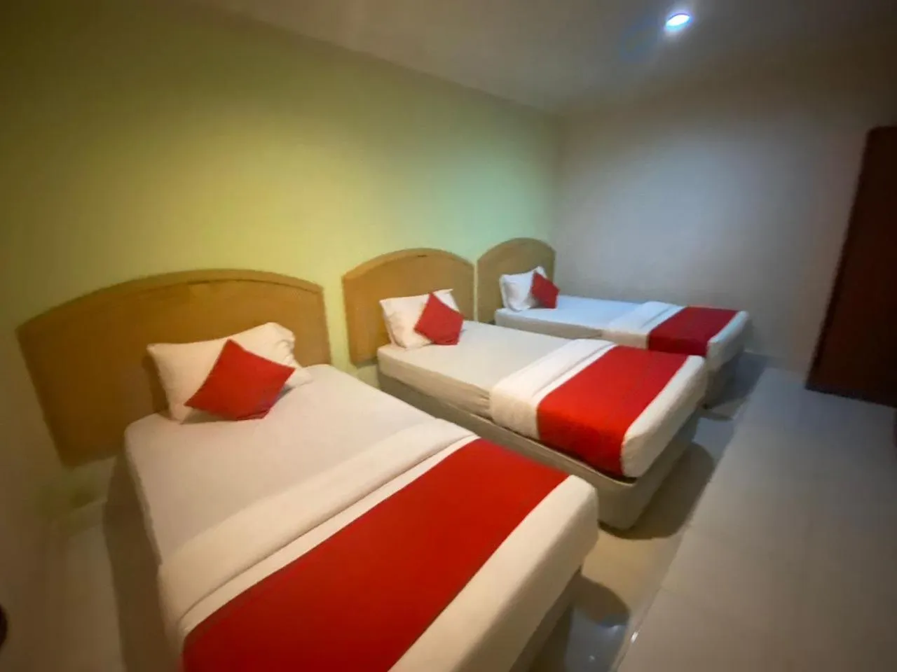 Bedroom in HOTEL SAHARA INN BATU CAVES