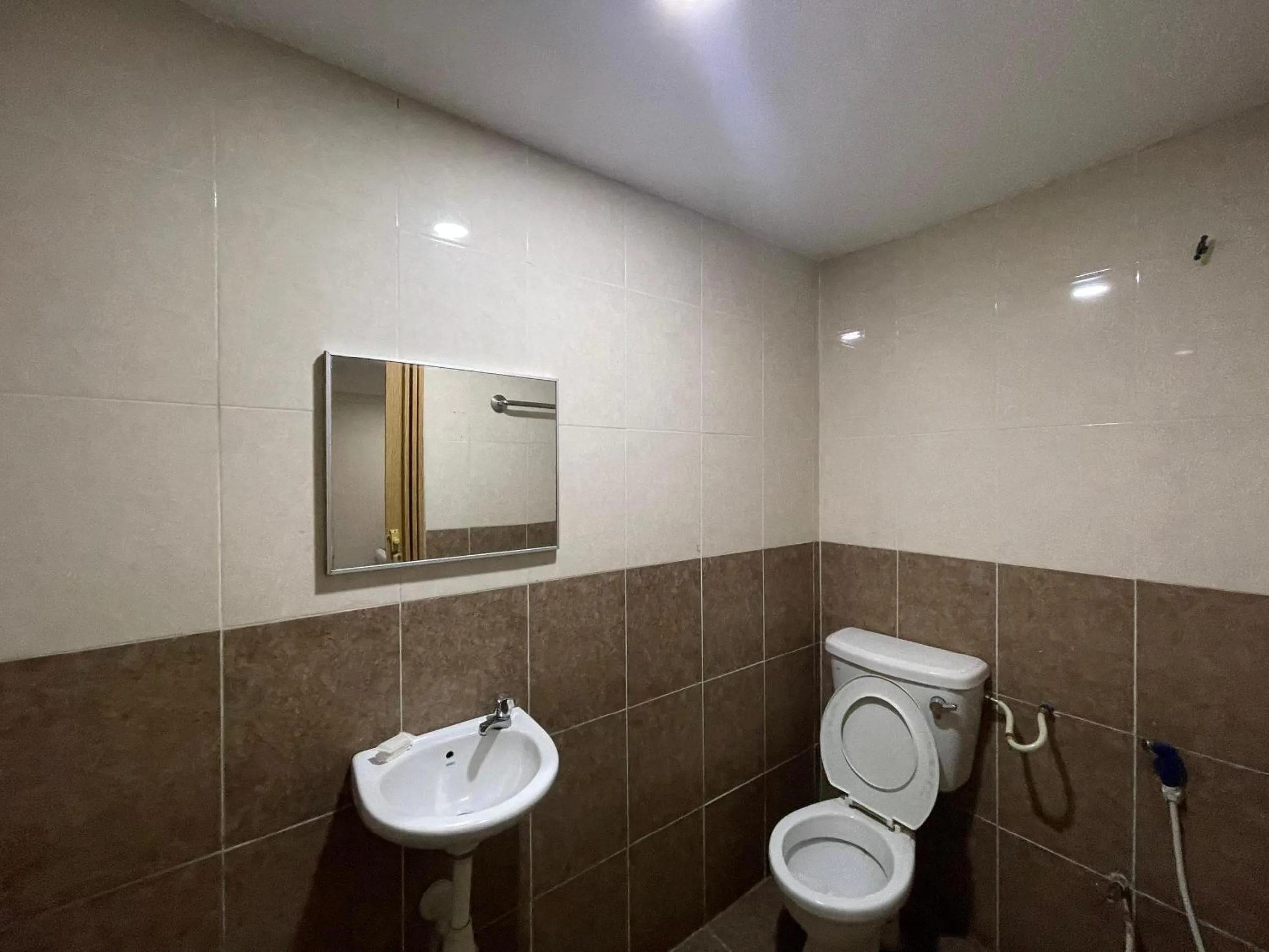 Toilet in HOTEL SAHARA INN BATU CAVES