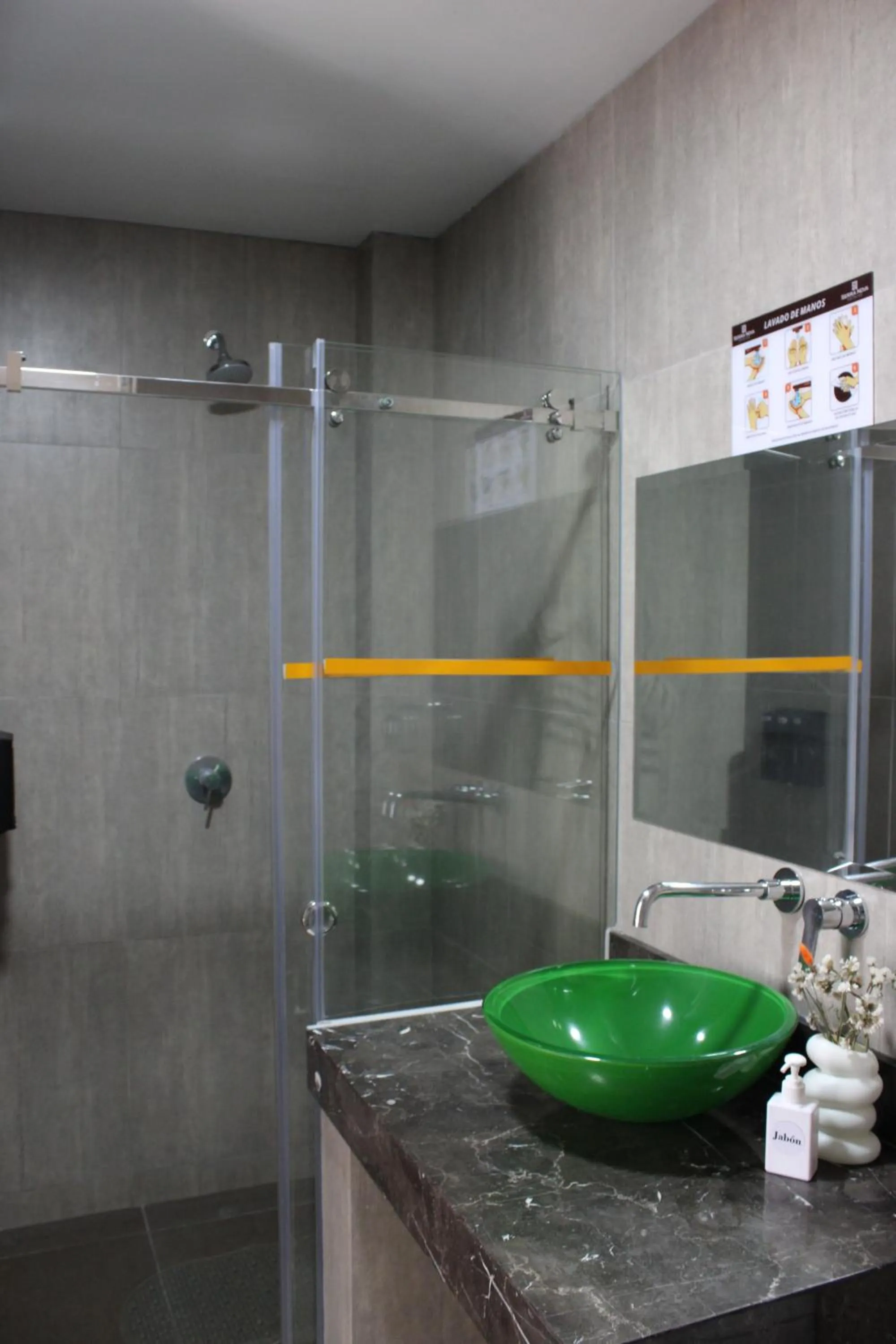 Bathroom in Hotel Serra Nova